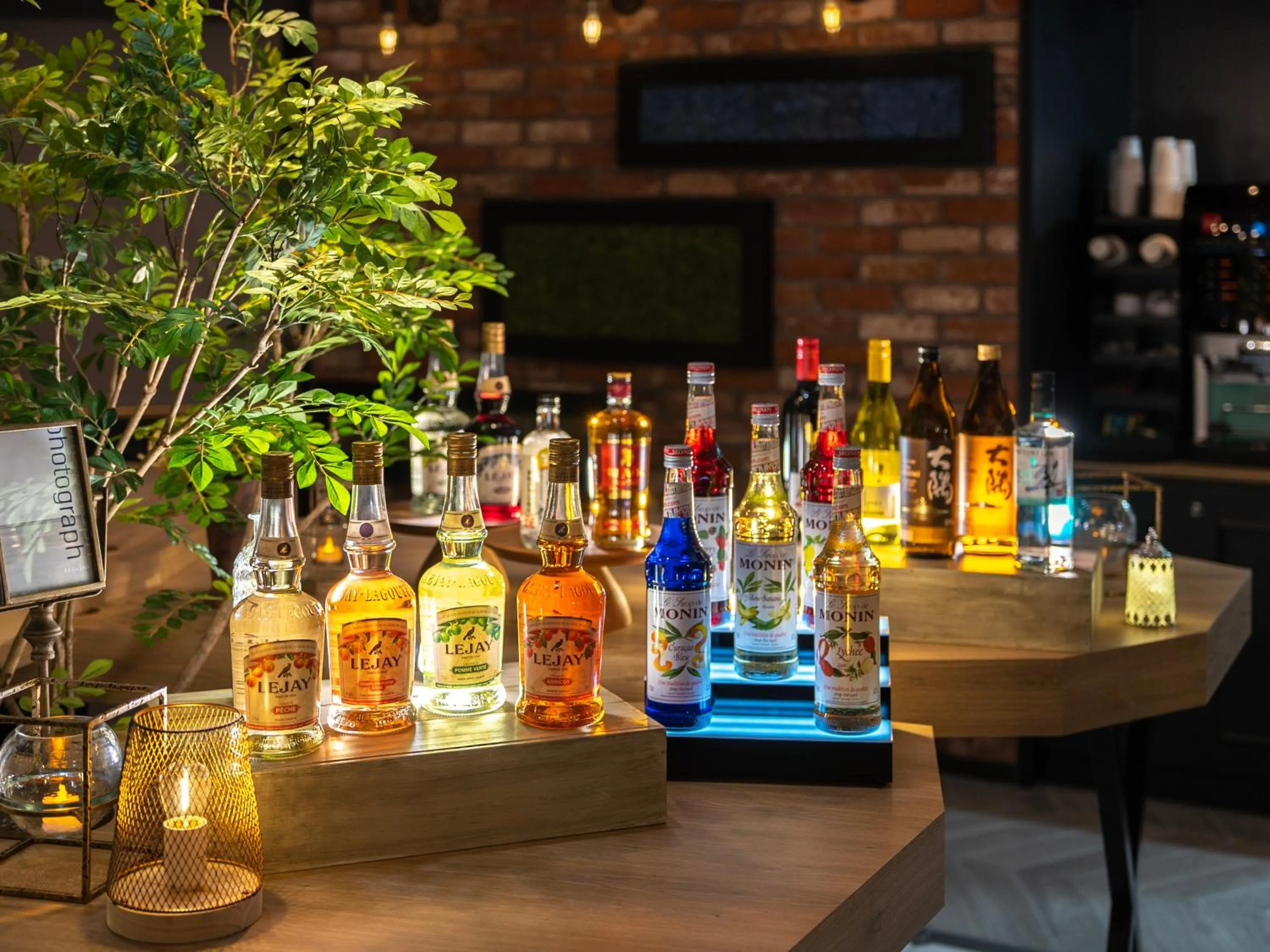 Lounge or bar in Super Hotel Osaka Natural Hot Springs