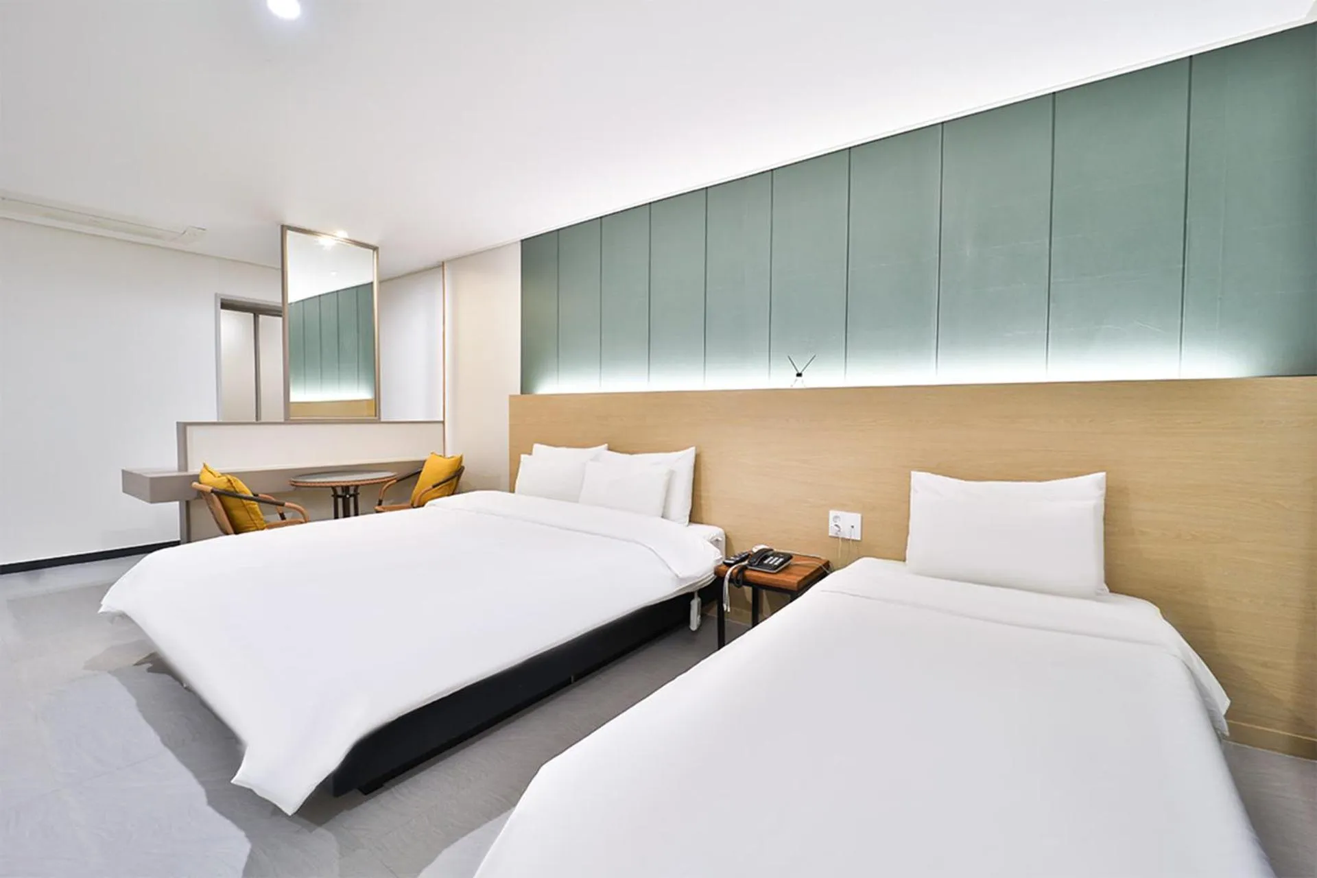 Bedroom, Bed in Calm Rest Hotel Busan Sasang