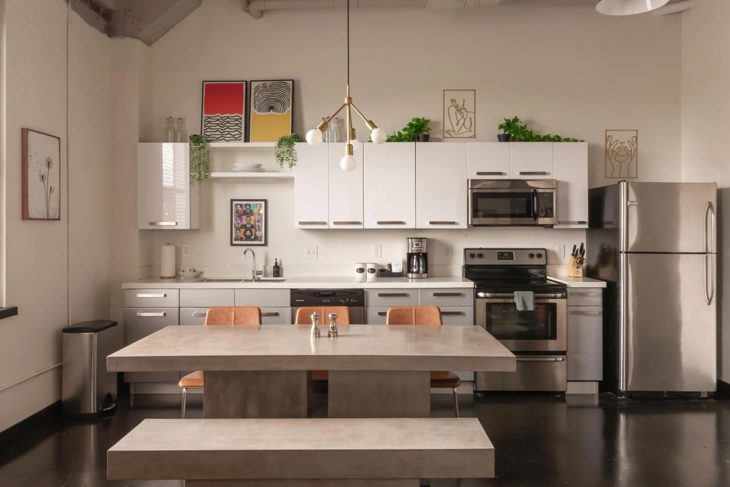 Kitchen or kitchenette in Hotel Clemons