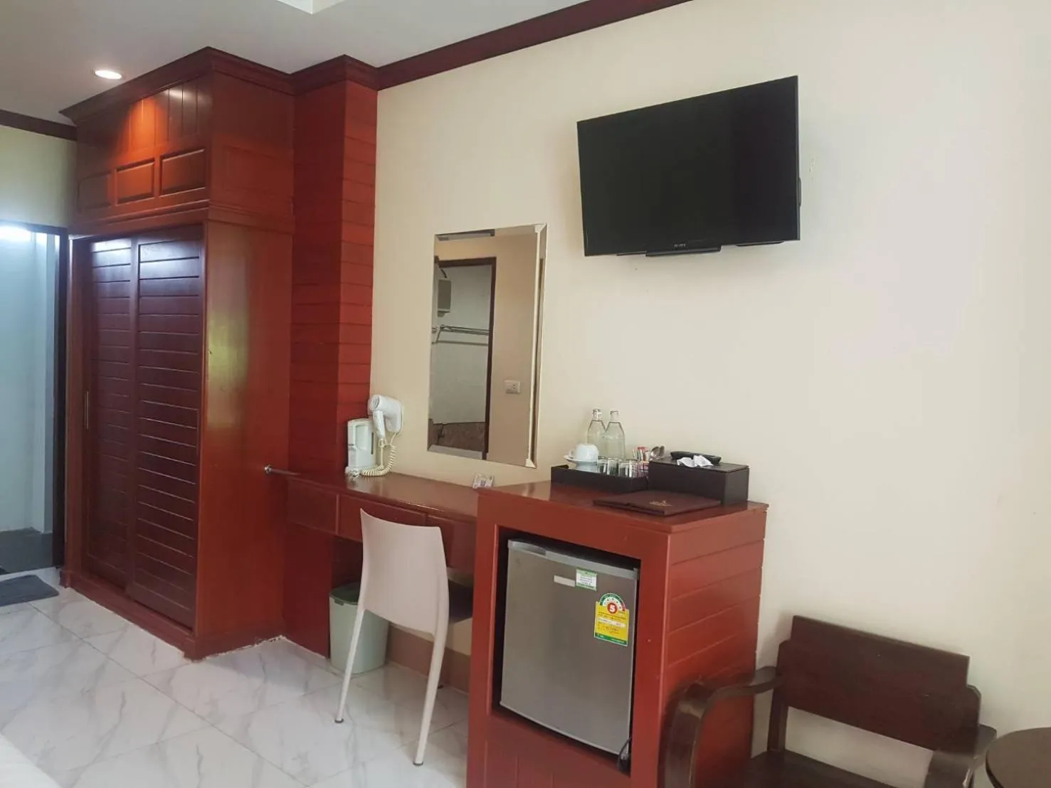 hair dresser in Wind Beach Resort