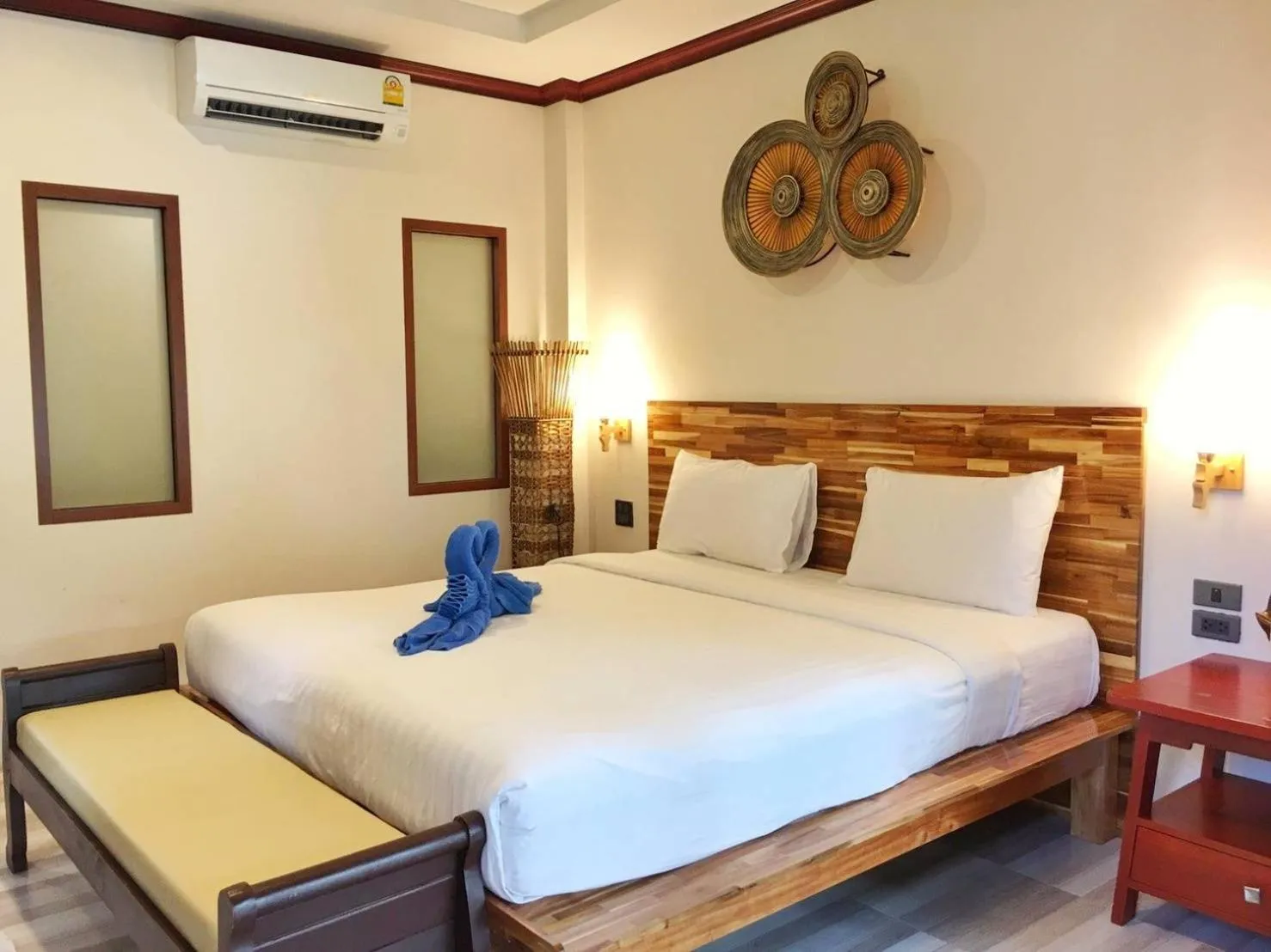 Bedroom, Bed in Wind Beach Resort