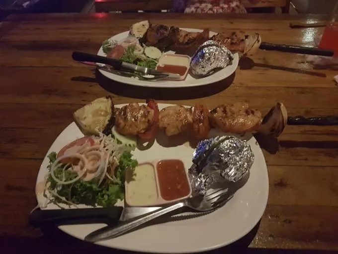 Restaurant/places to eat in Wind Beach Resort