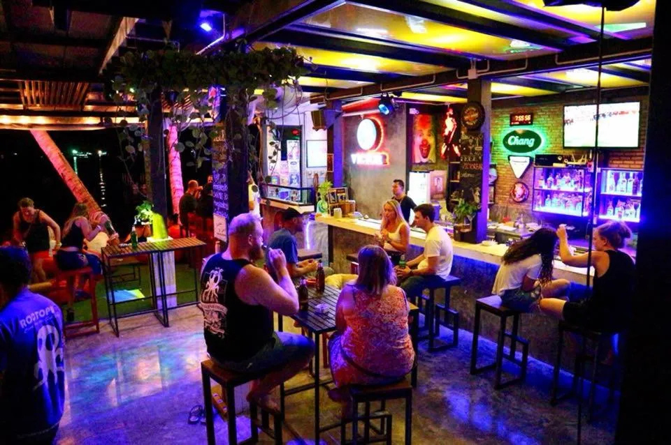 Lounge or bar in Wind Beach Resort