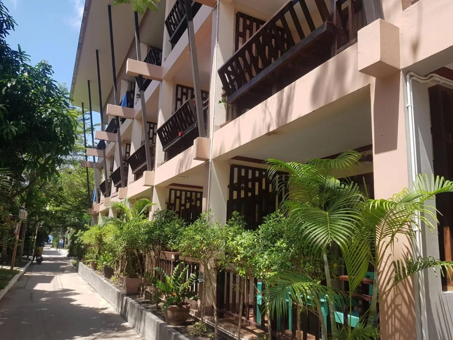 Property building in Wind Beach Resort