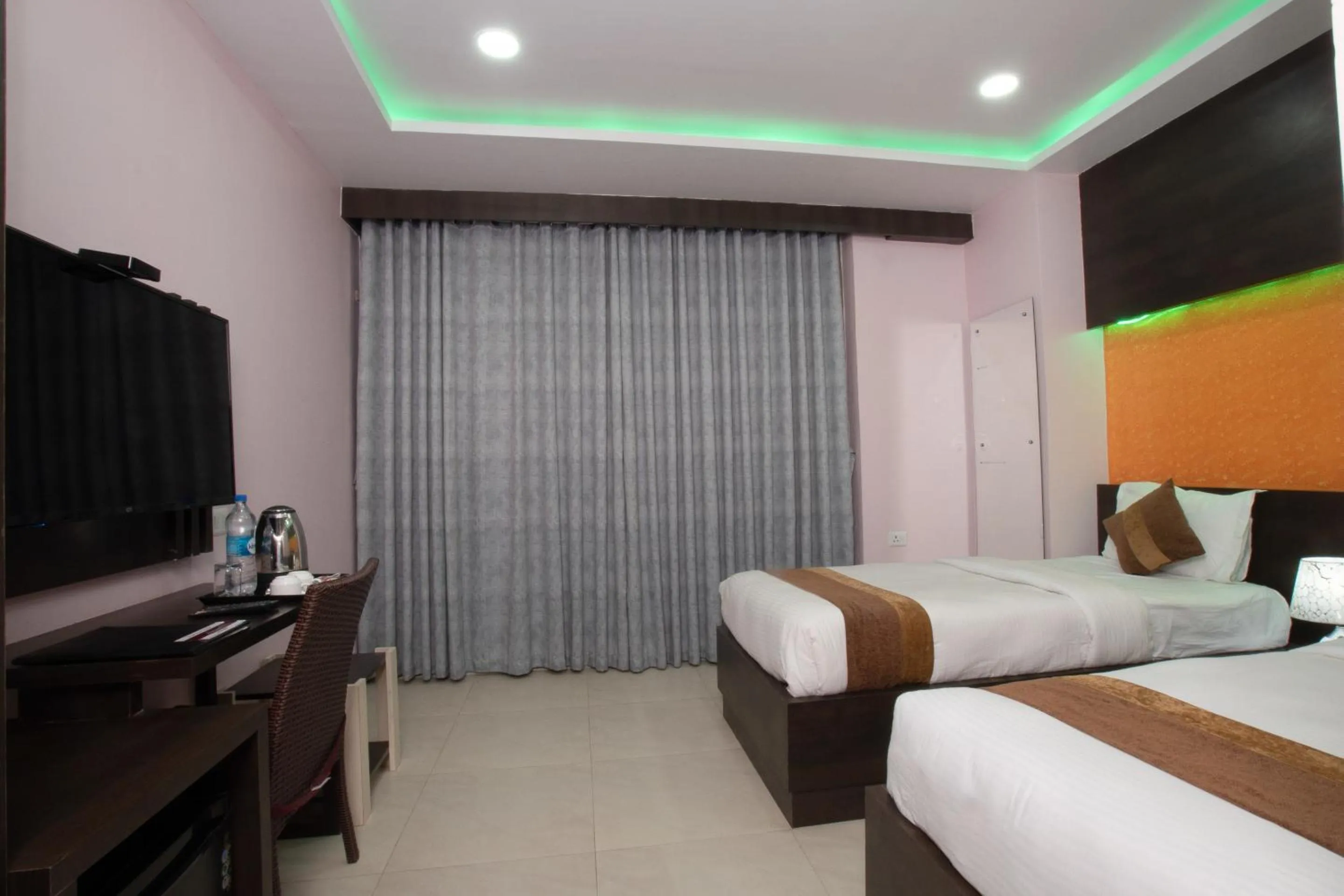 Bedroom, Bed in Annapurna Hotel