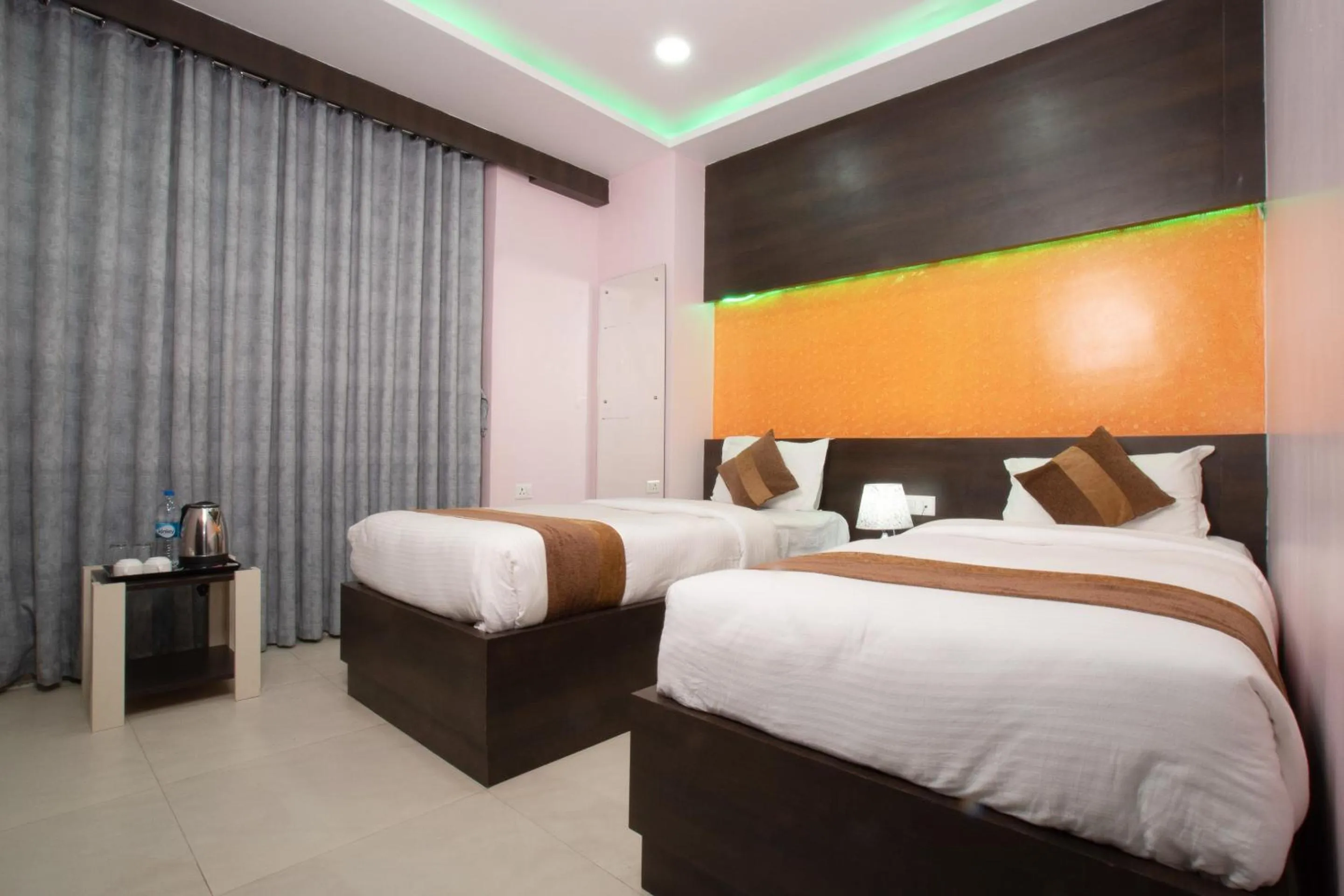 Bedroom, Bed in Annapurna Hotel