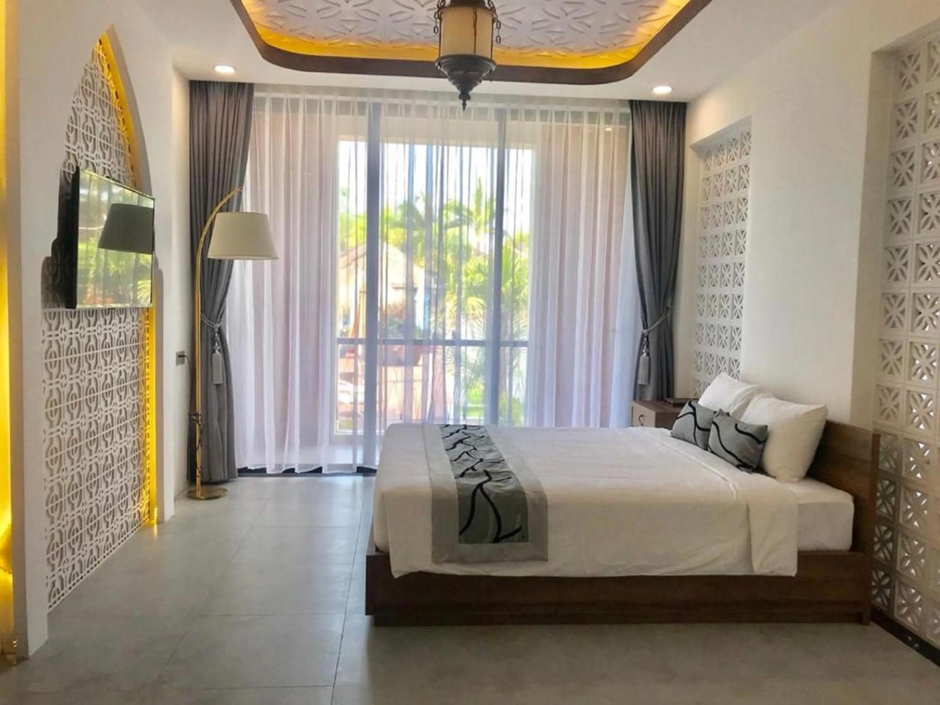 Bed in My Son Heritage Resort and Spa