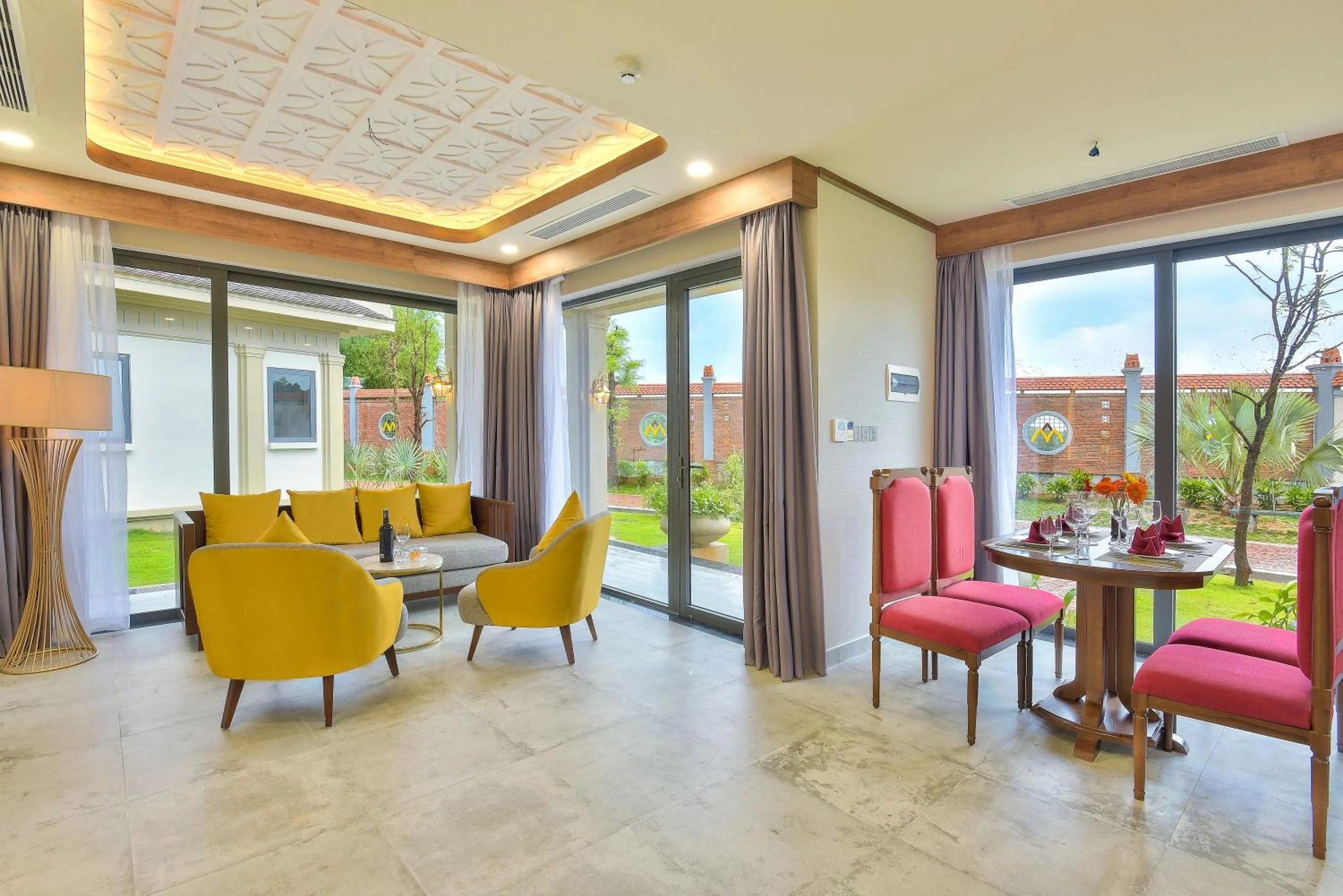 Living room in My Son Heritage Resort and Spa