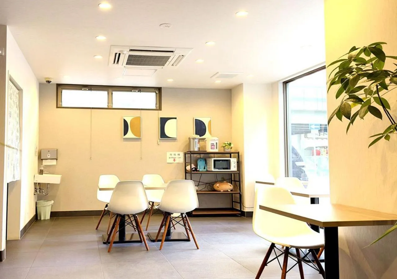 Dining area in Floral Hotel · SakaisuJi-Honmachi Osaka