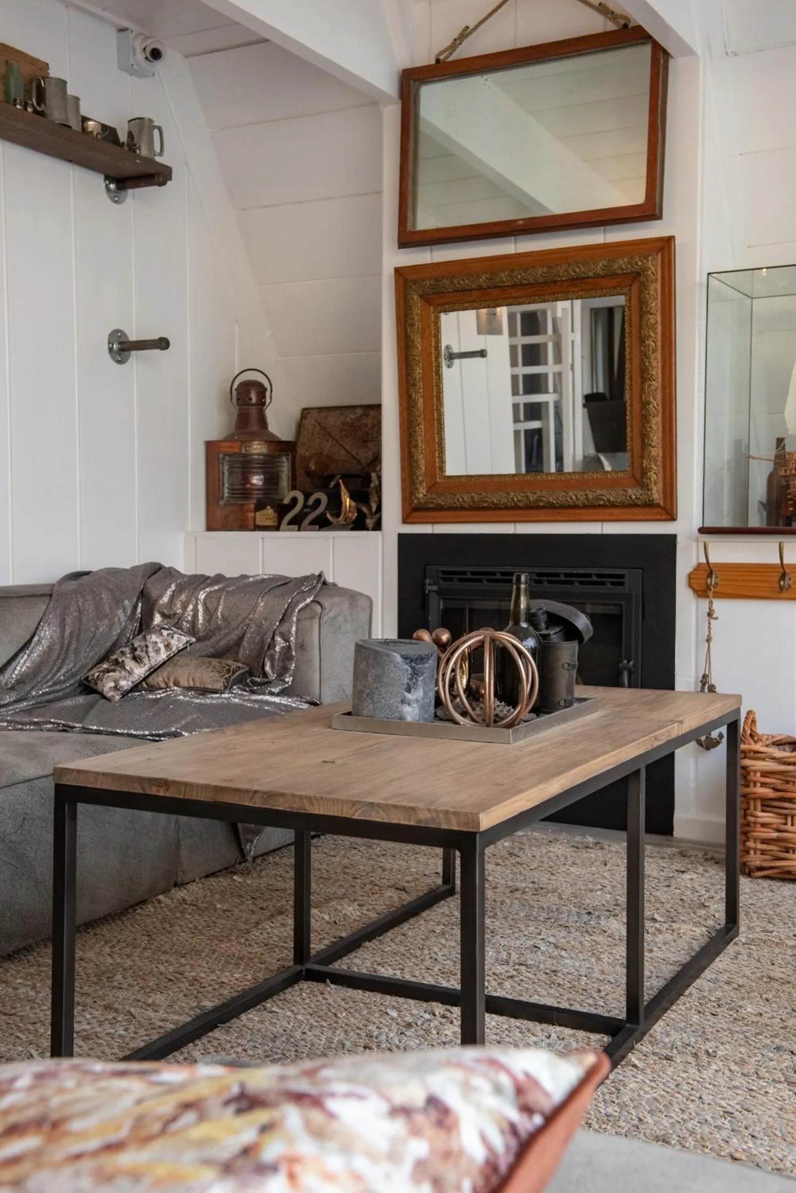 Communal lounge/ TV room in Salt Boutique Guest House