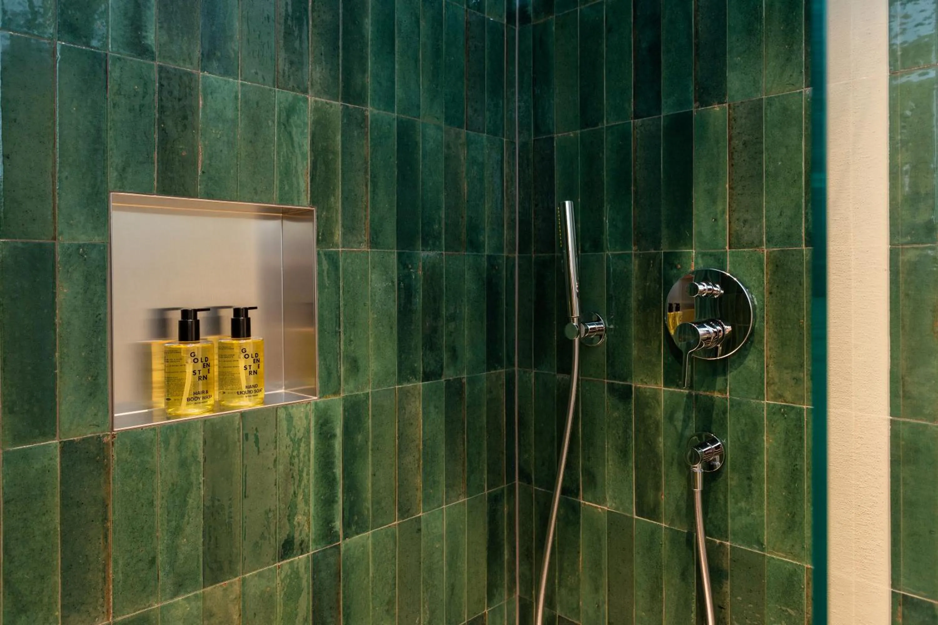 Bathroom in Goldenstern Townhouse