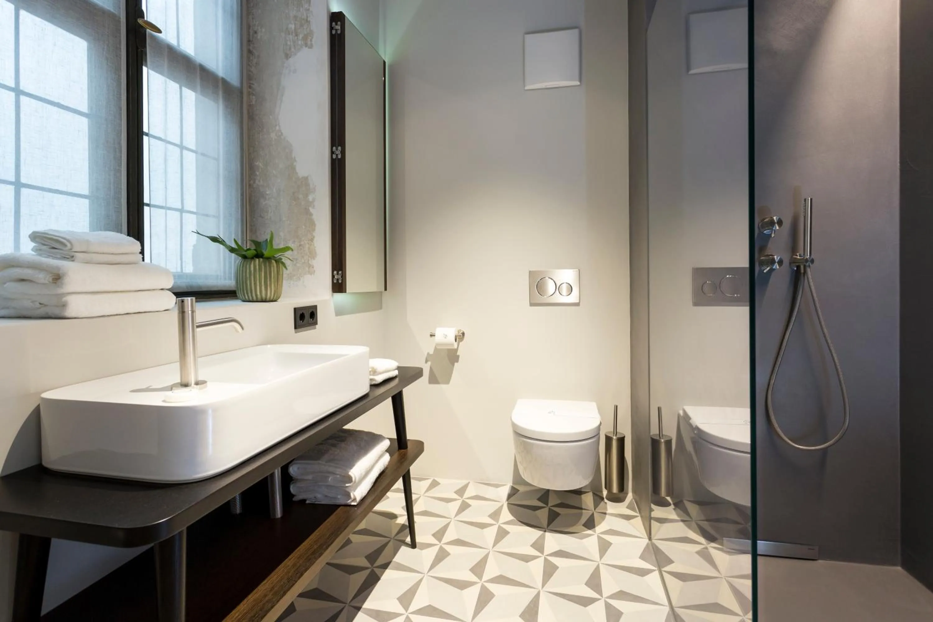 Bathroom in Goldenstern Townhouse