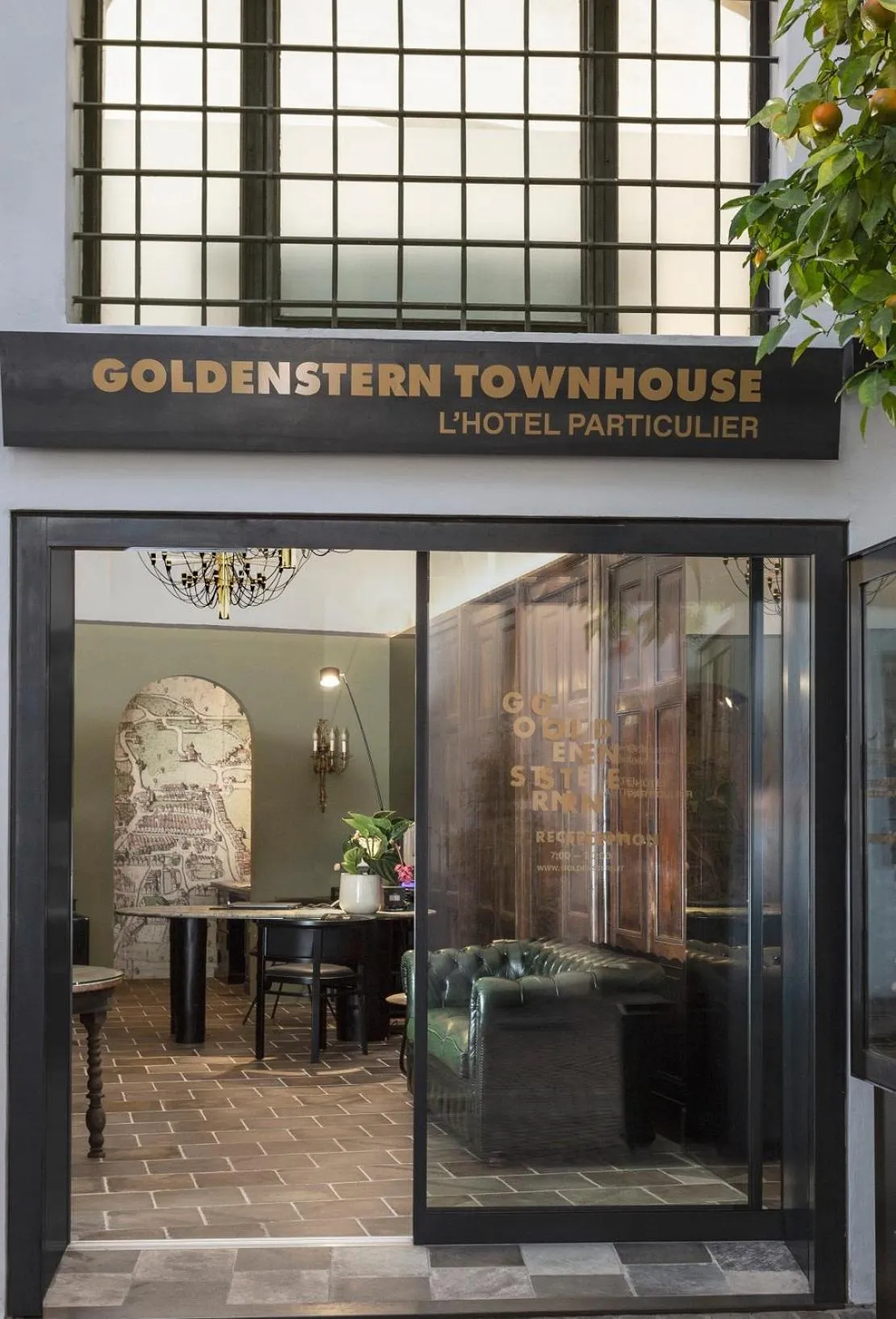Facade/entrance in Goldenstern Townhouse