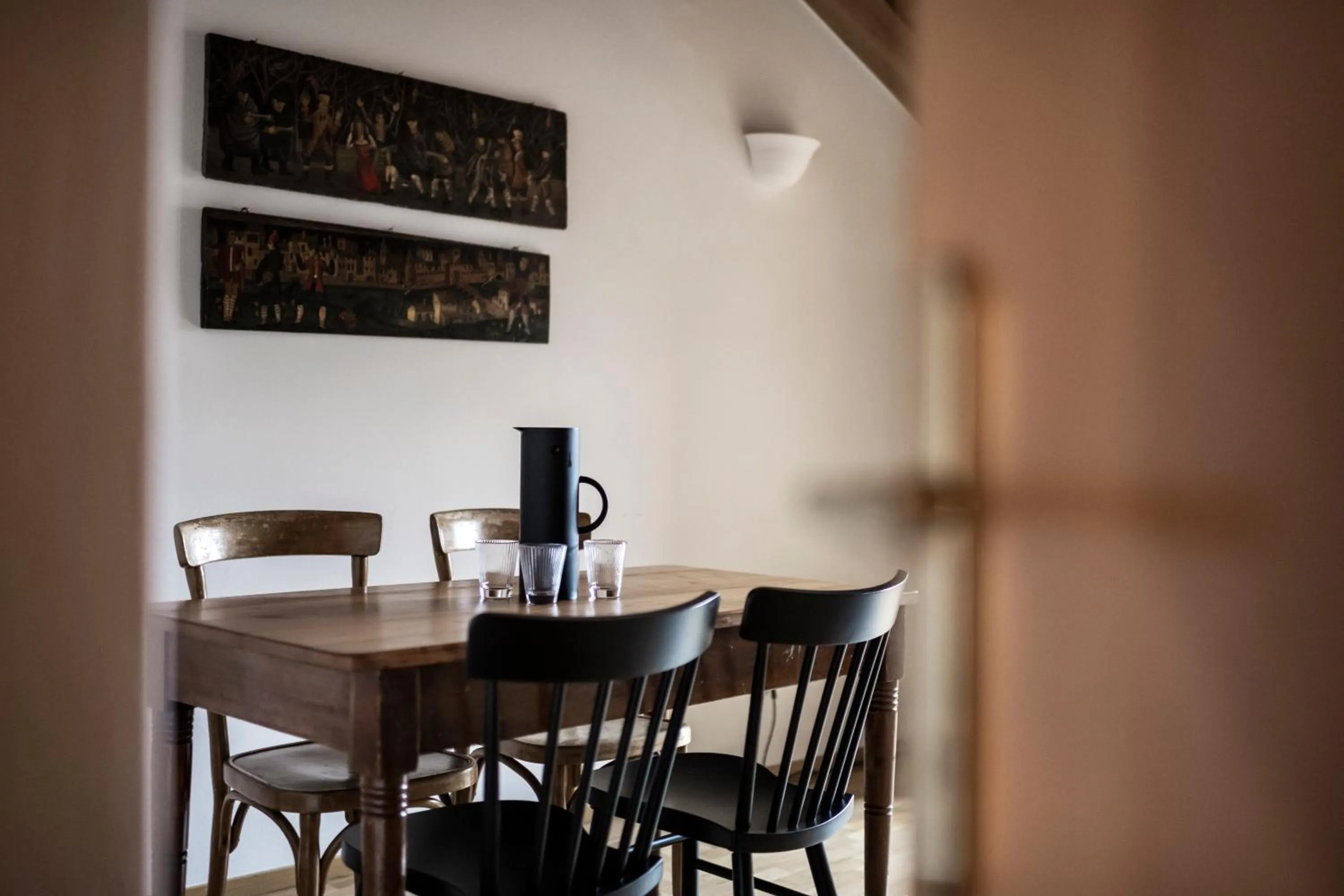 Dining area in Goldenstern Townhouse