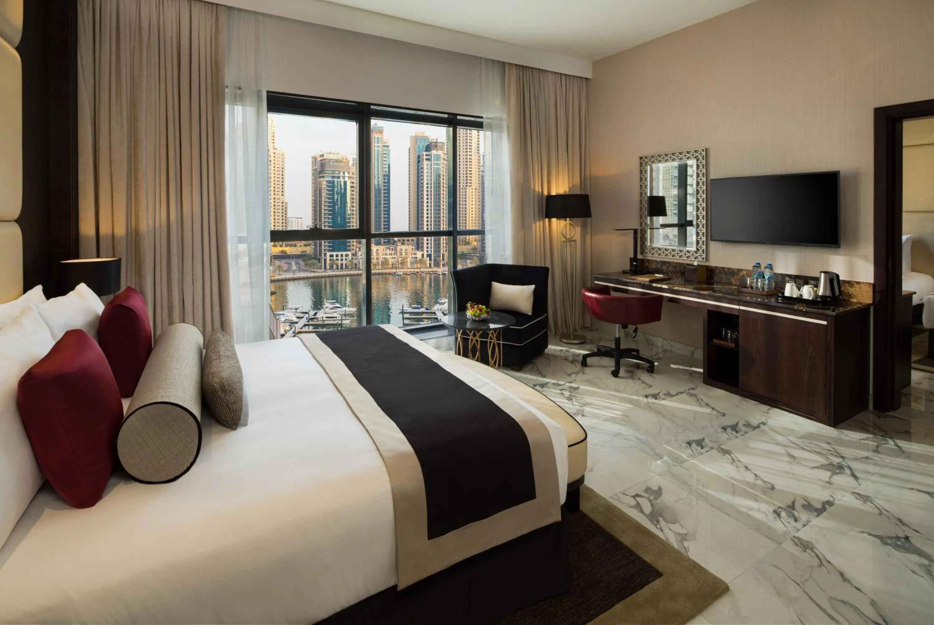 Photo of the whole room, Bed in Millennium Place Dubai Marina
