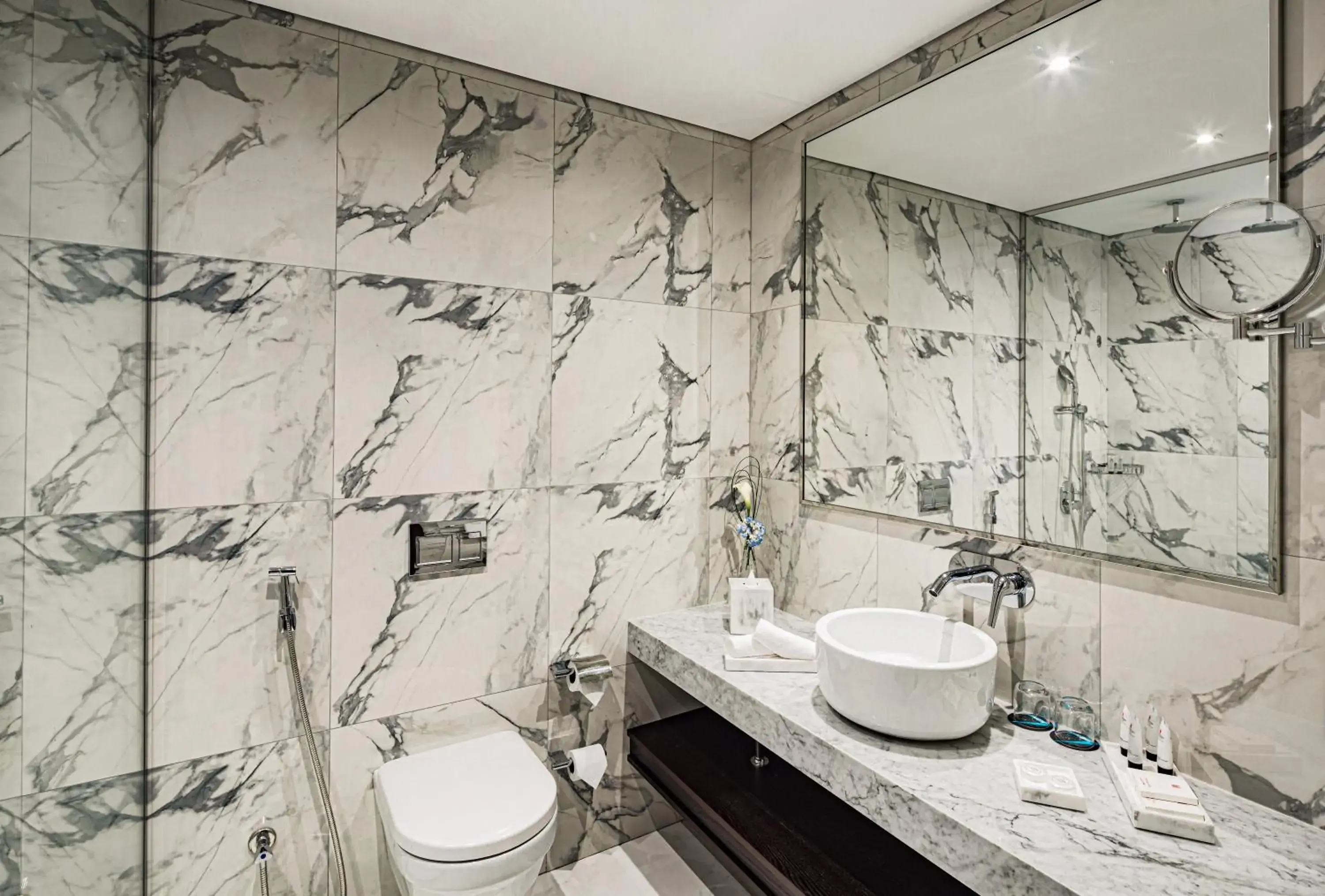 Superior King Room in Millennium Place Dubai Marina Superior King Room in Millennium Place Dubai Marina