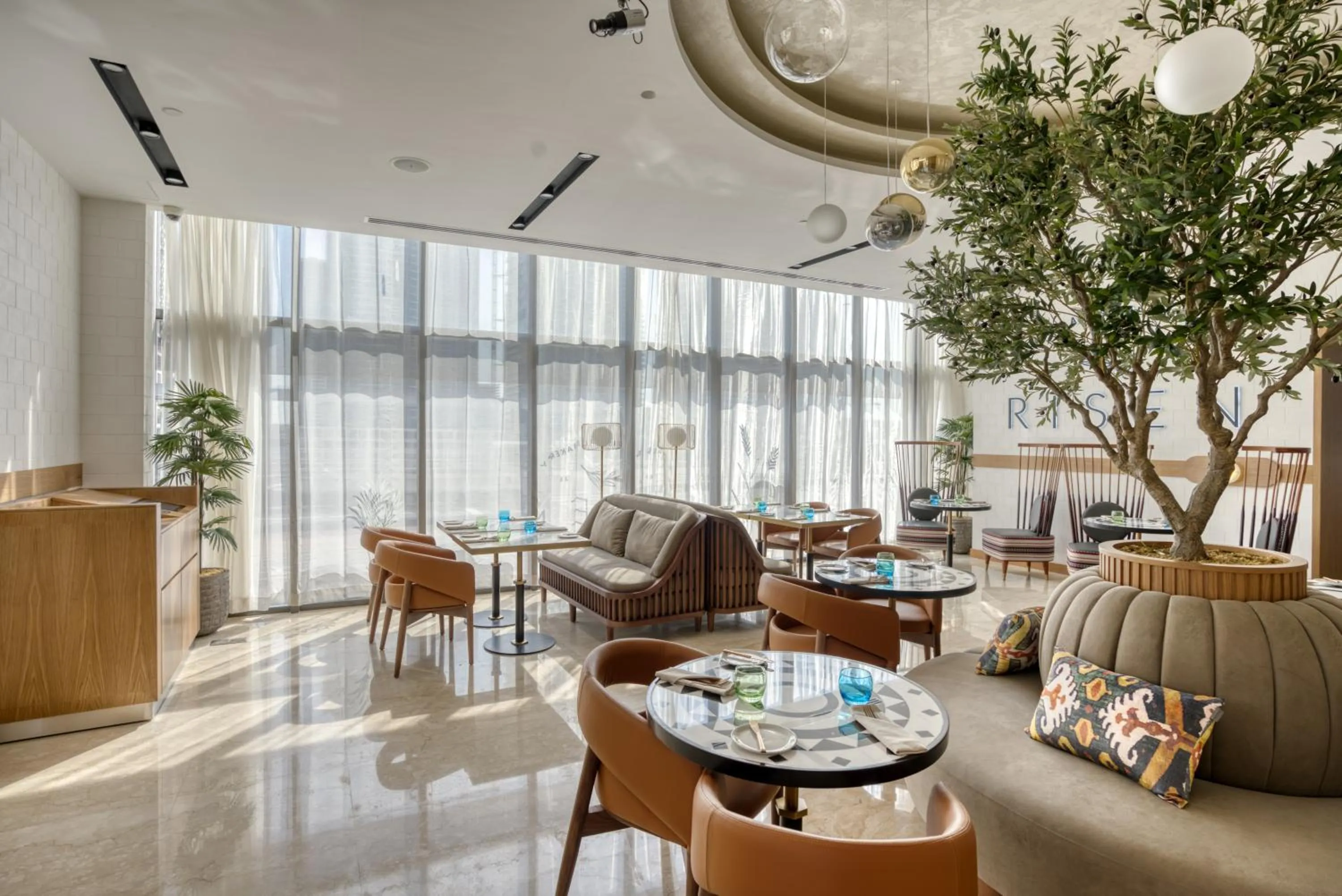 Restaurant/places to eat in Millennium Place Dubai Marina