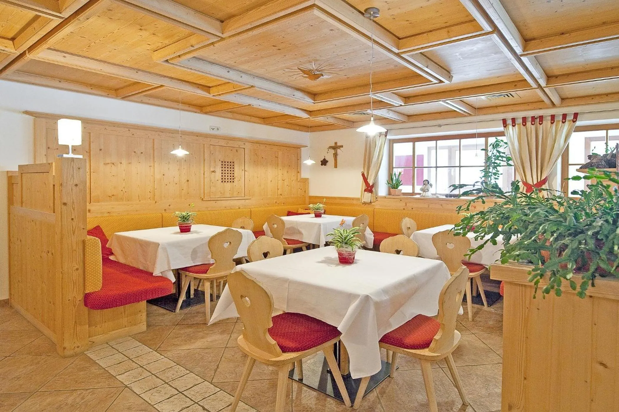 Restaurant/places to eat in Hotel Ortler