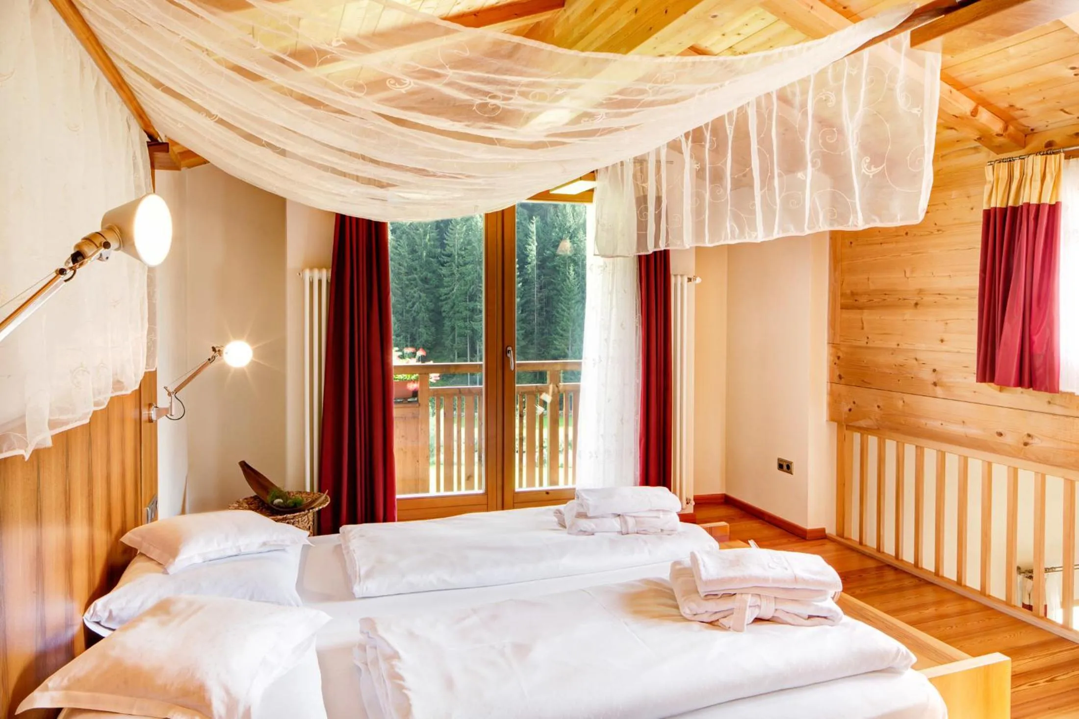 Bedroom, Bed in Hotel Ortler