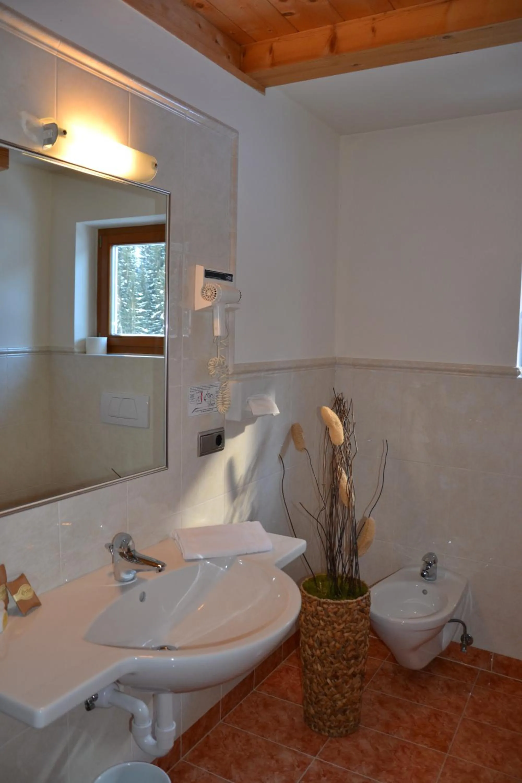 Bathroom in Hotel Ortler