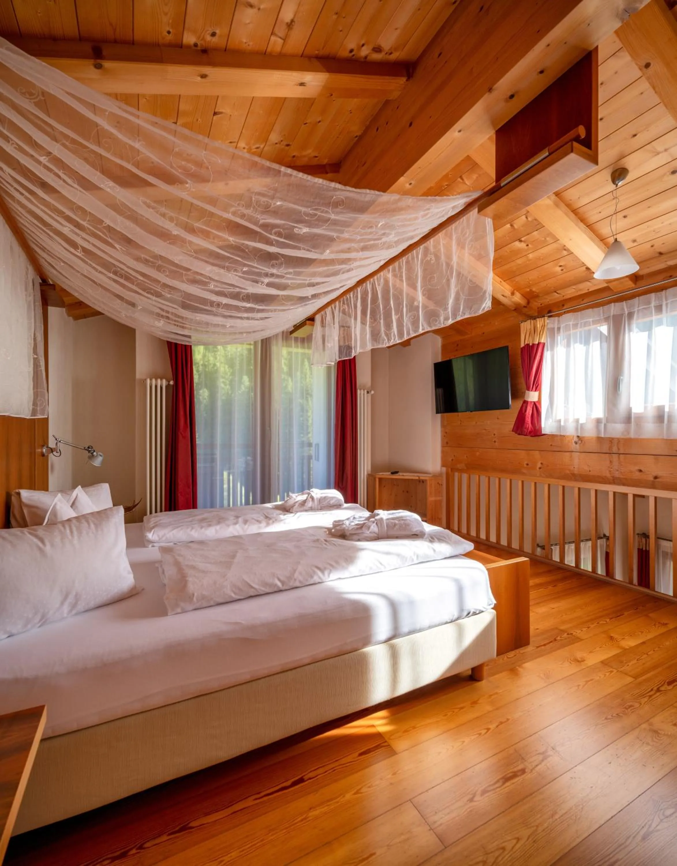 Photo of the whole room, Bed in Hotel Ortler