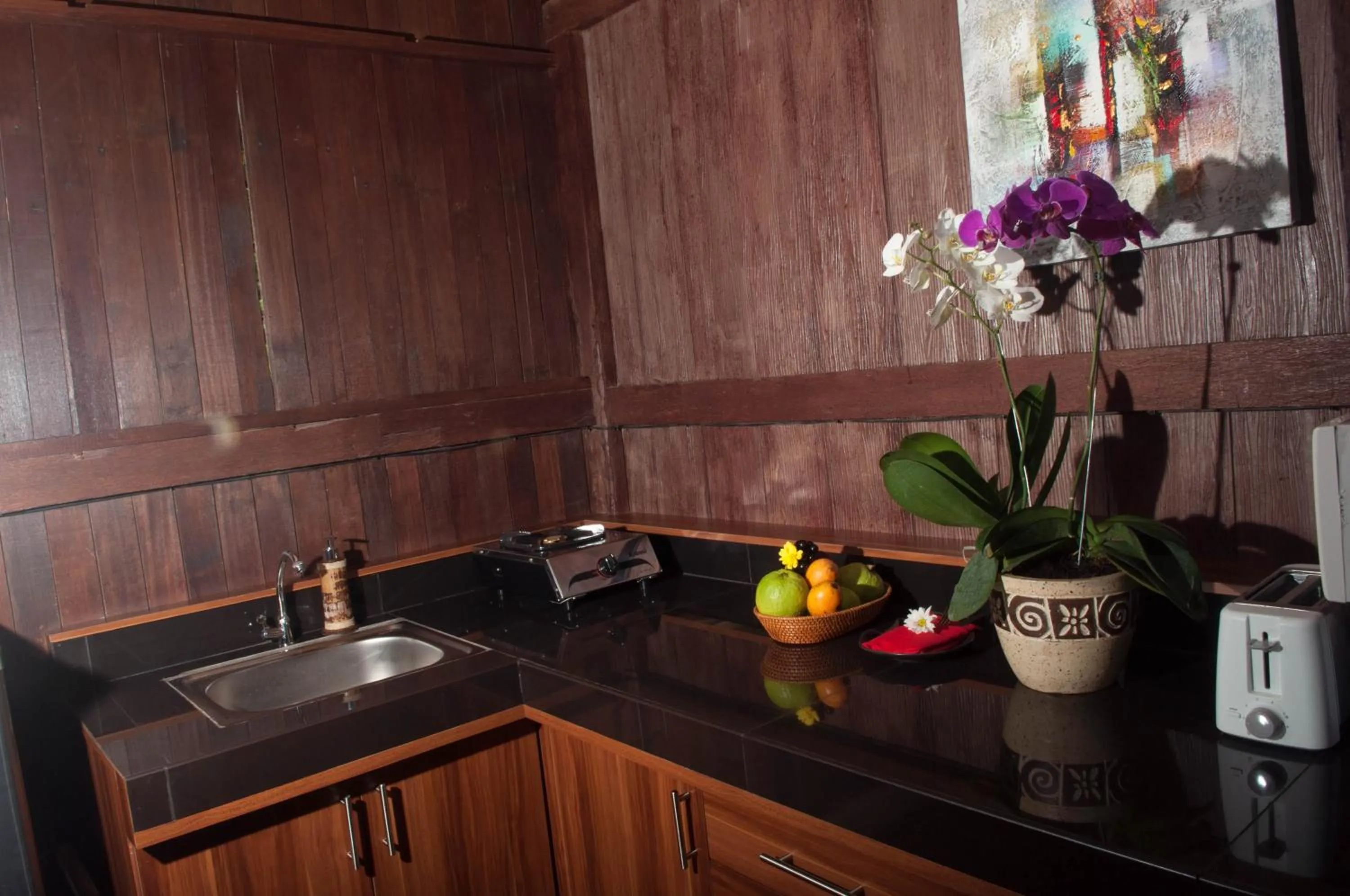 Kitchen or kitchenette in Dukuh Baturan Villa