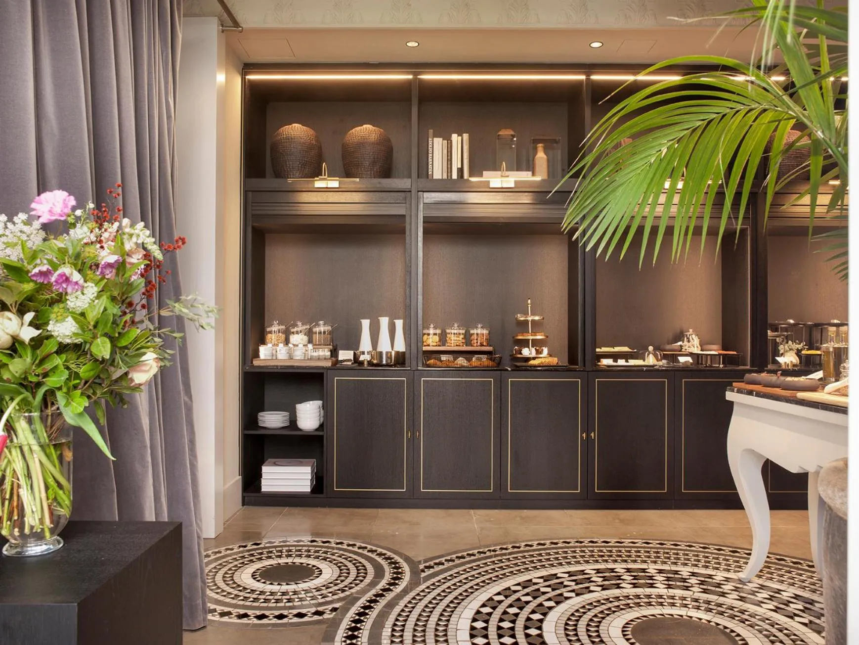 Food and drinks in Hotel Único Madrid, Small Luxury Hotels