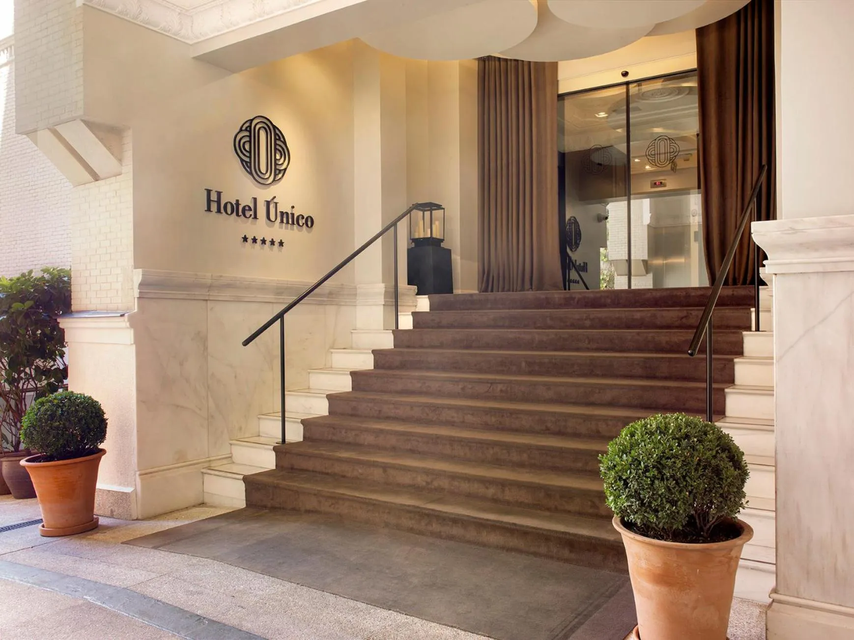 Facade/entrance in Hotel Único Madrid, Small Luxury Hotels