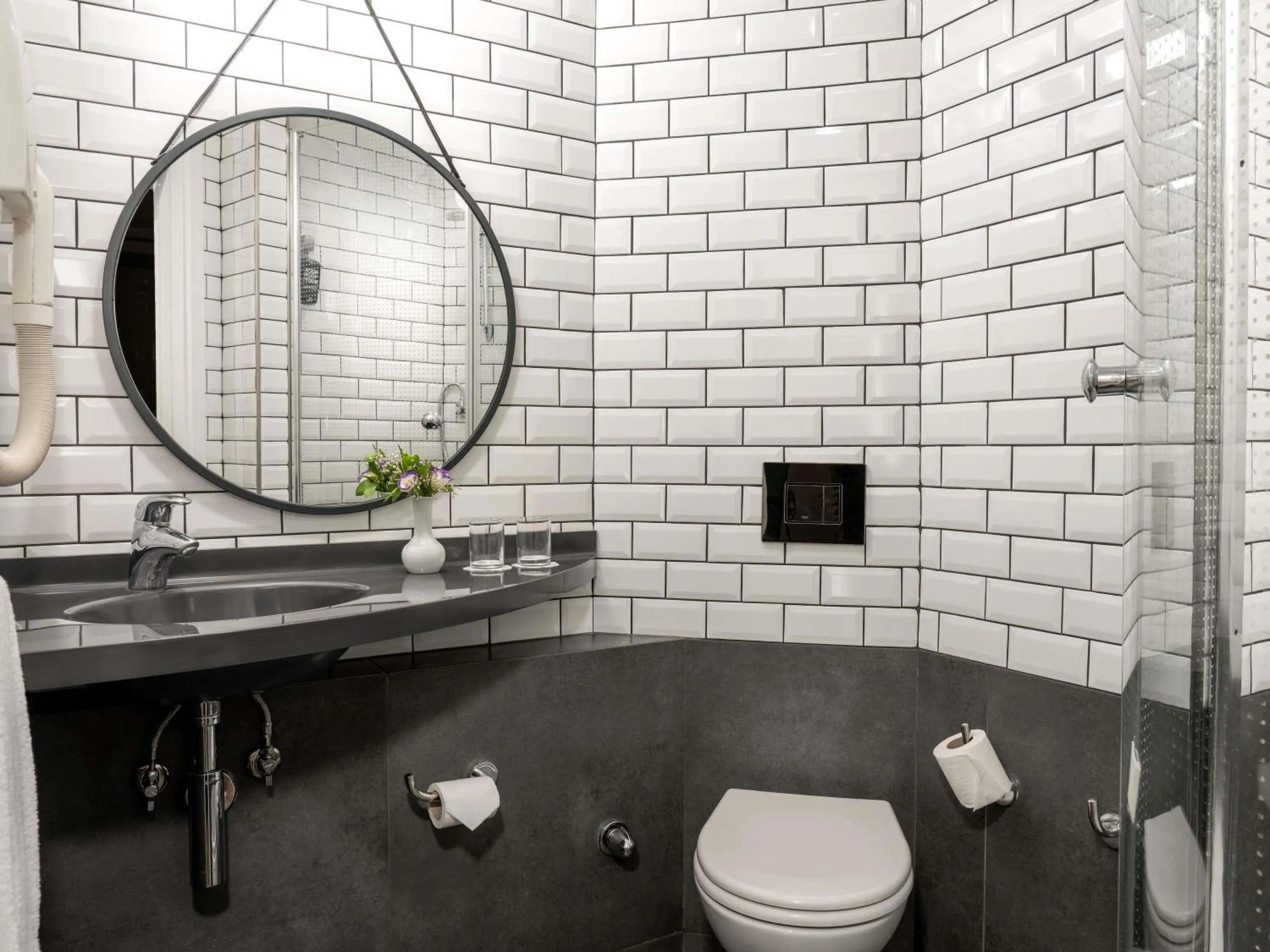 Bedroom in Ibis Istanbul Zeytinburnu