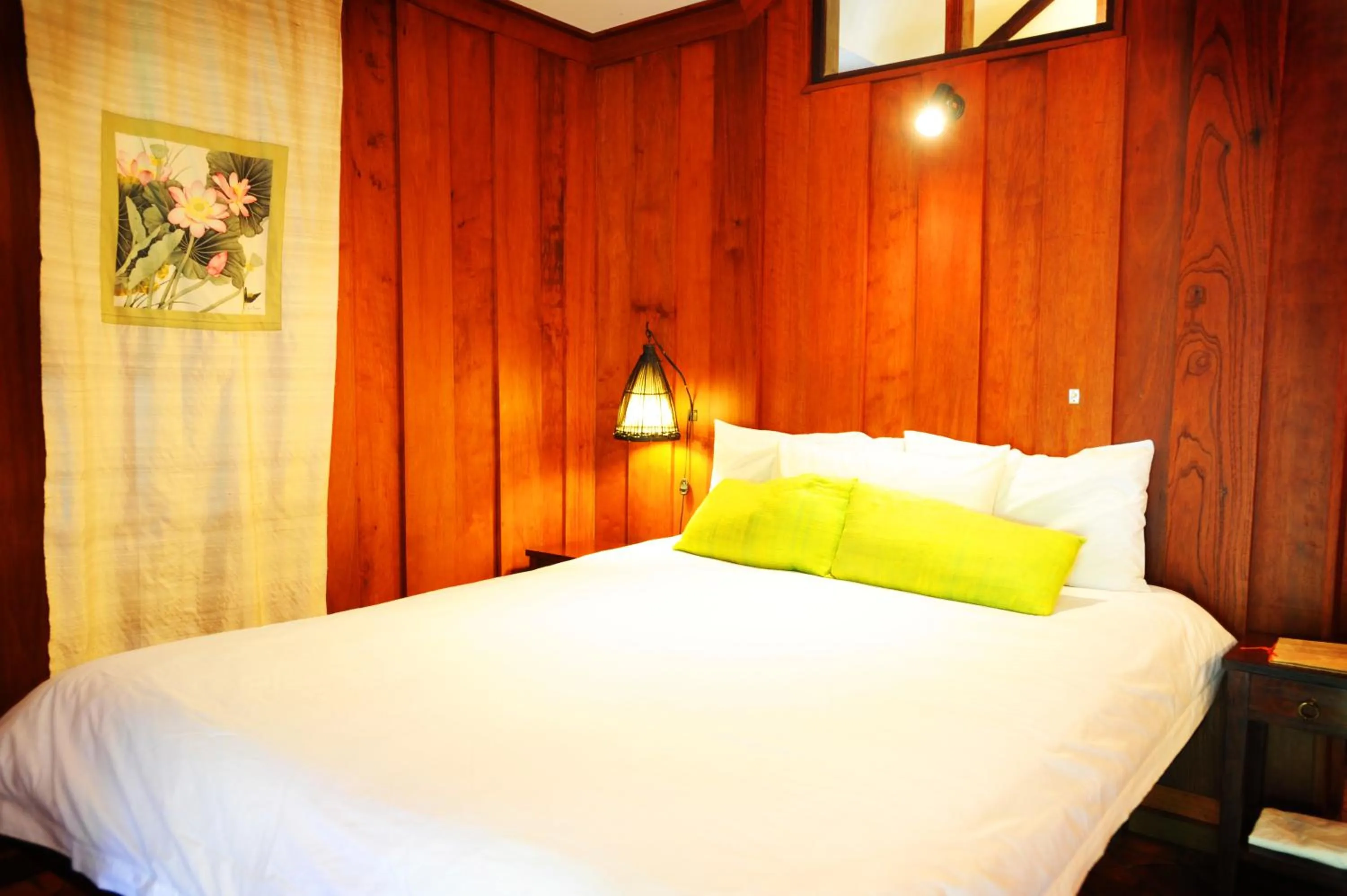 Photo of the whole room, Bed in Lotus Villa