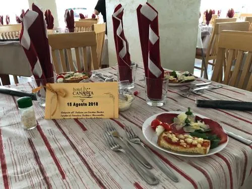 Hotel Canasta
