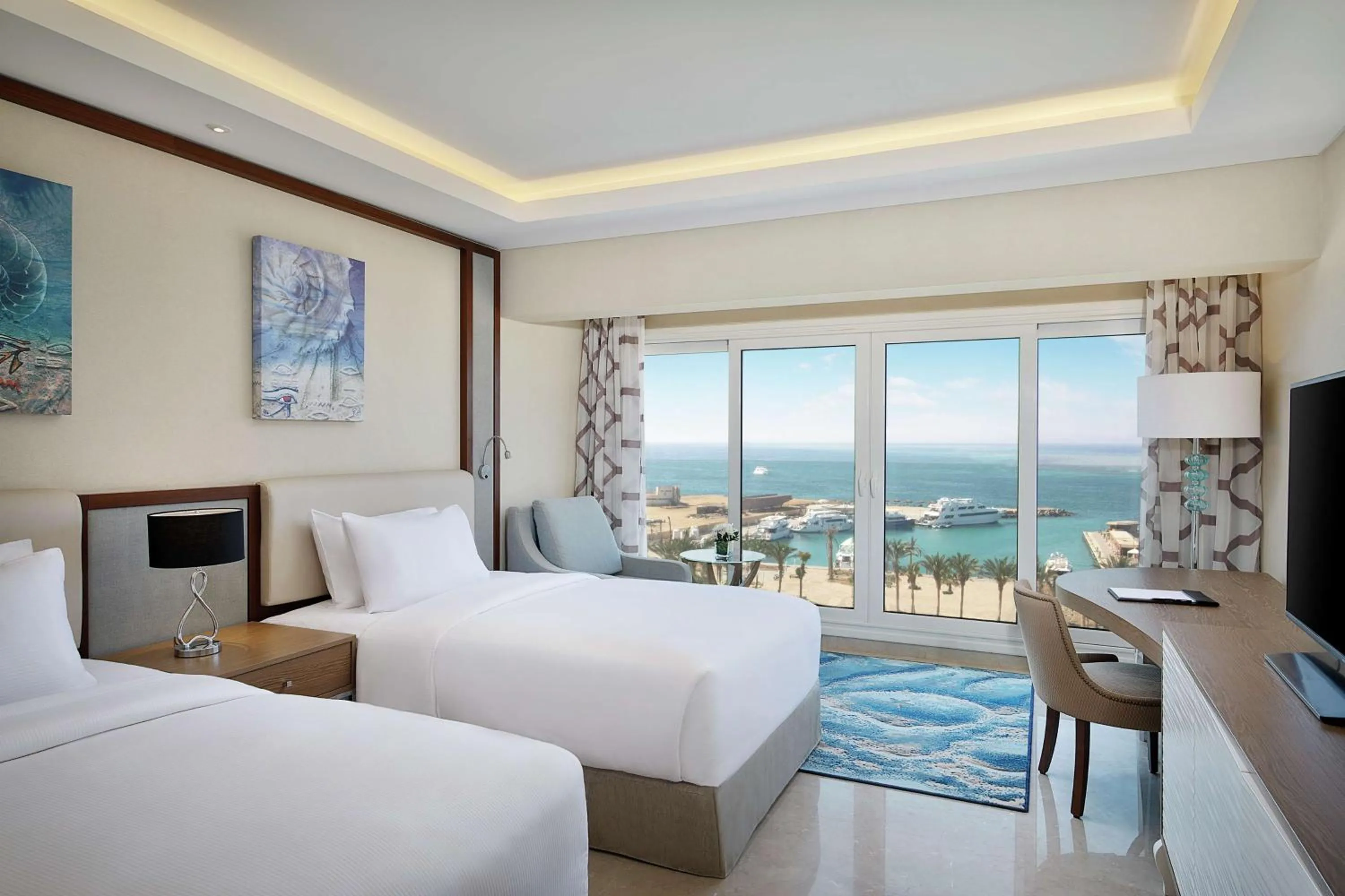 Deluxe Twin Room with Sea View in Hilton Hurghada Plaza Hotel