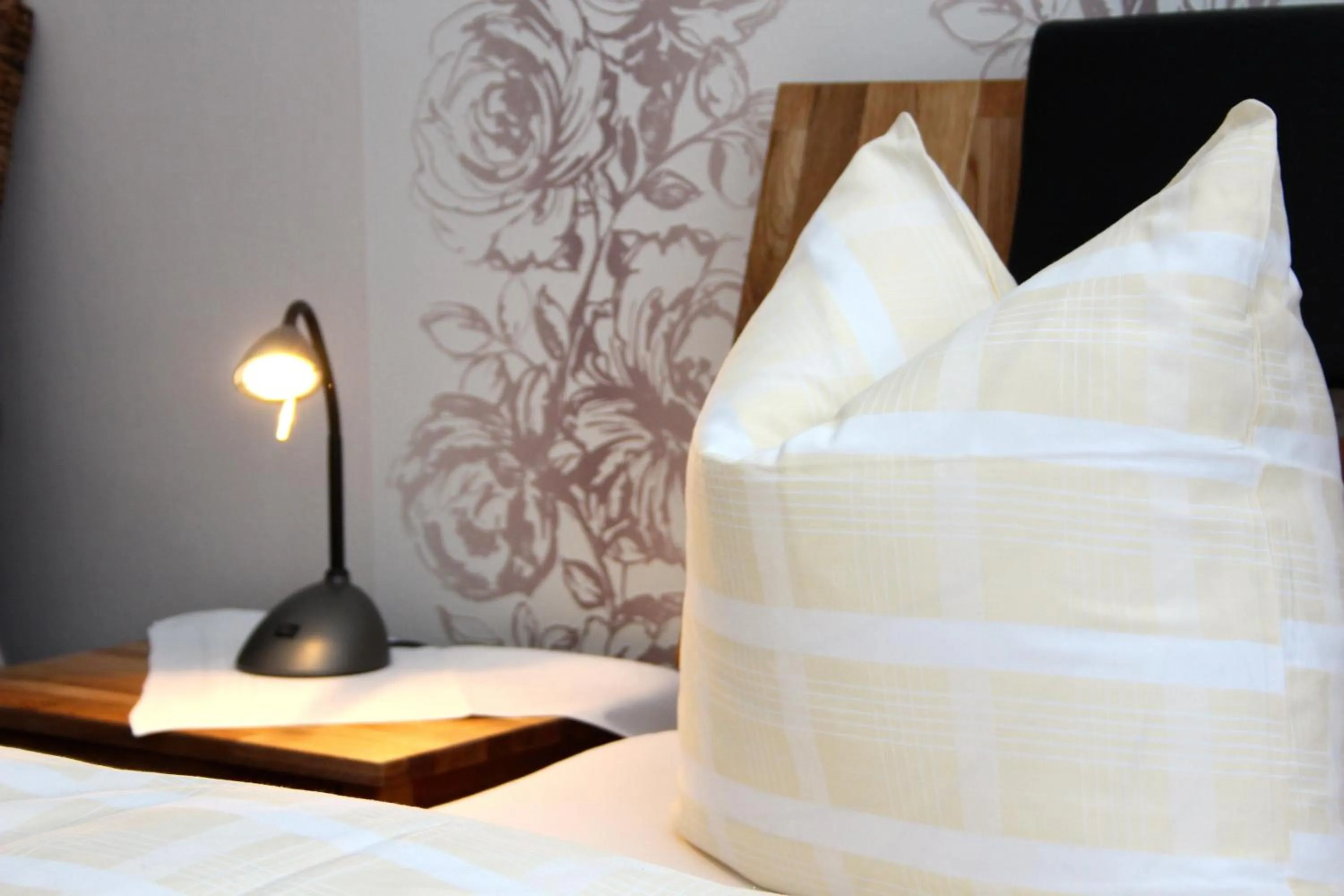 Bed in Hotel Cafe Bothe