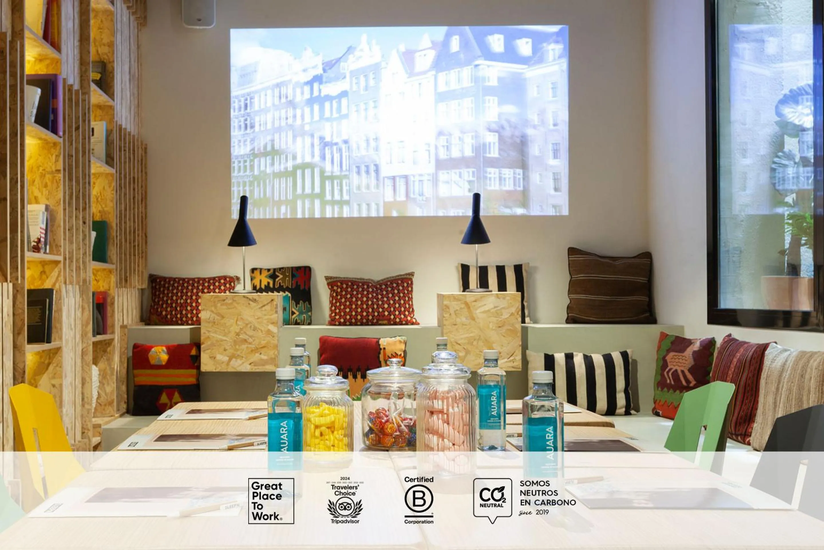 Seating area in SLEEP'N Atocha - B Corp Certified