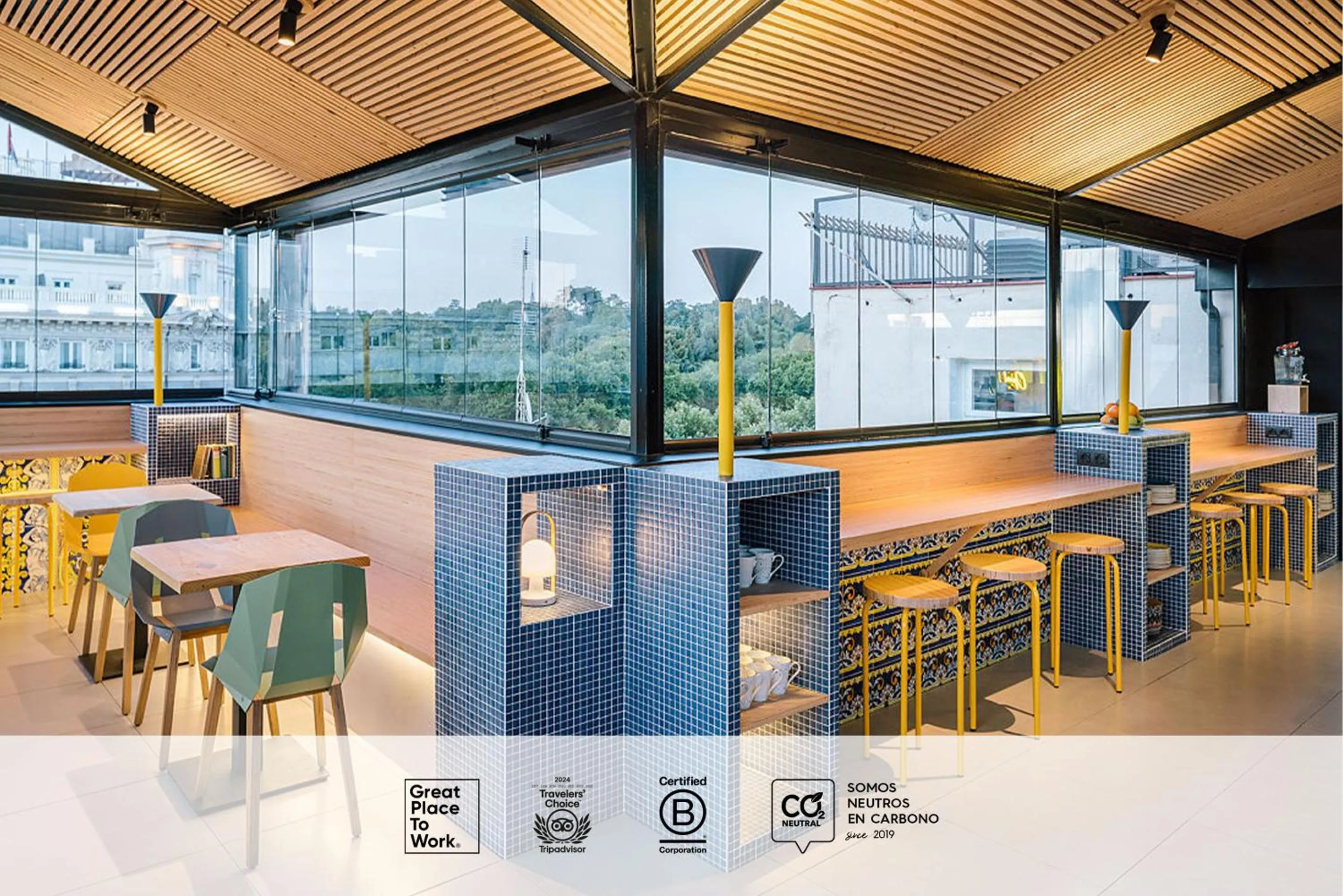 Restaurant/places to eat in SLEEP'N Atocha - B Corp Certified