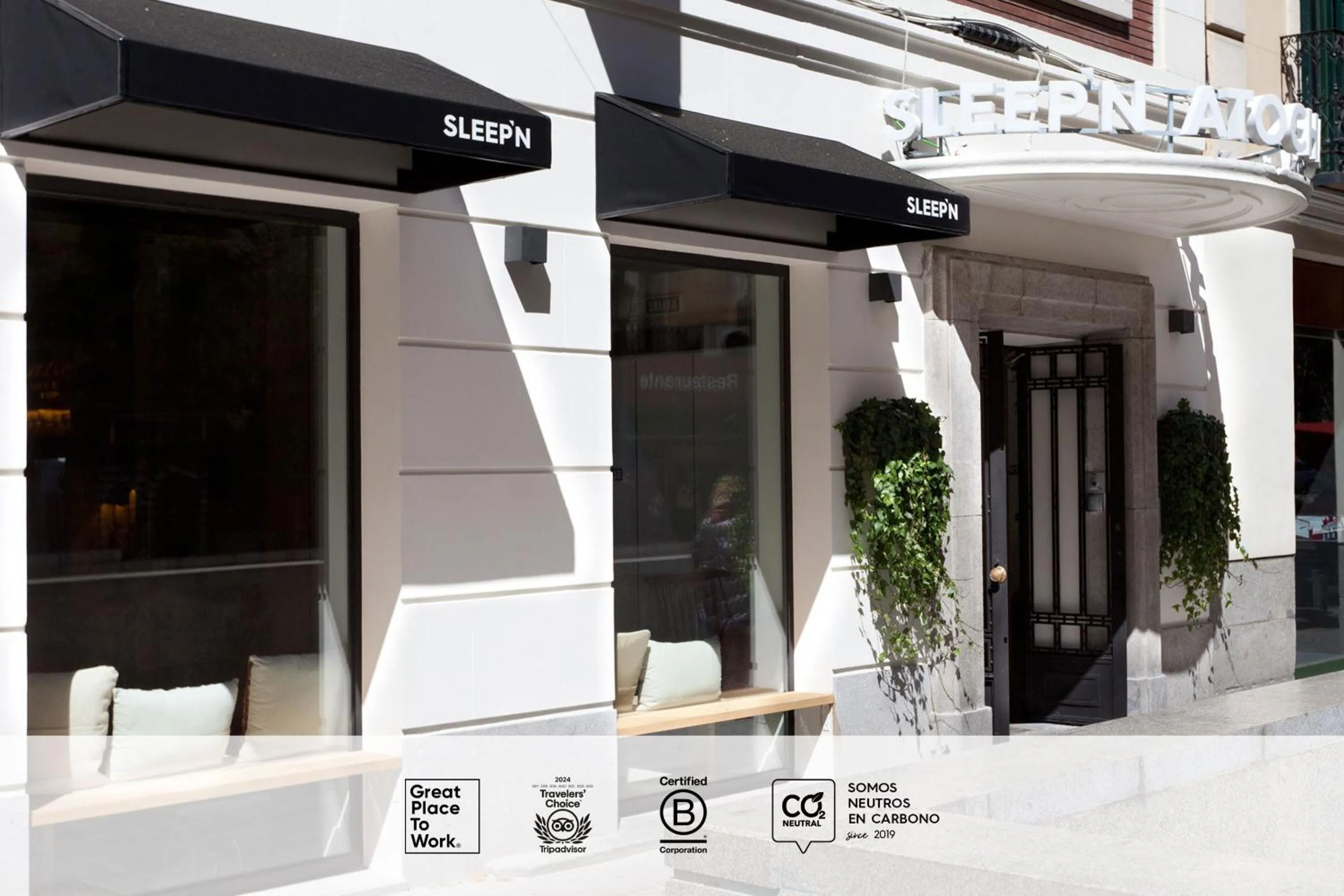 Facade/entrance in SLEEP'N Atocha - B Corp Certified
