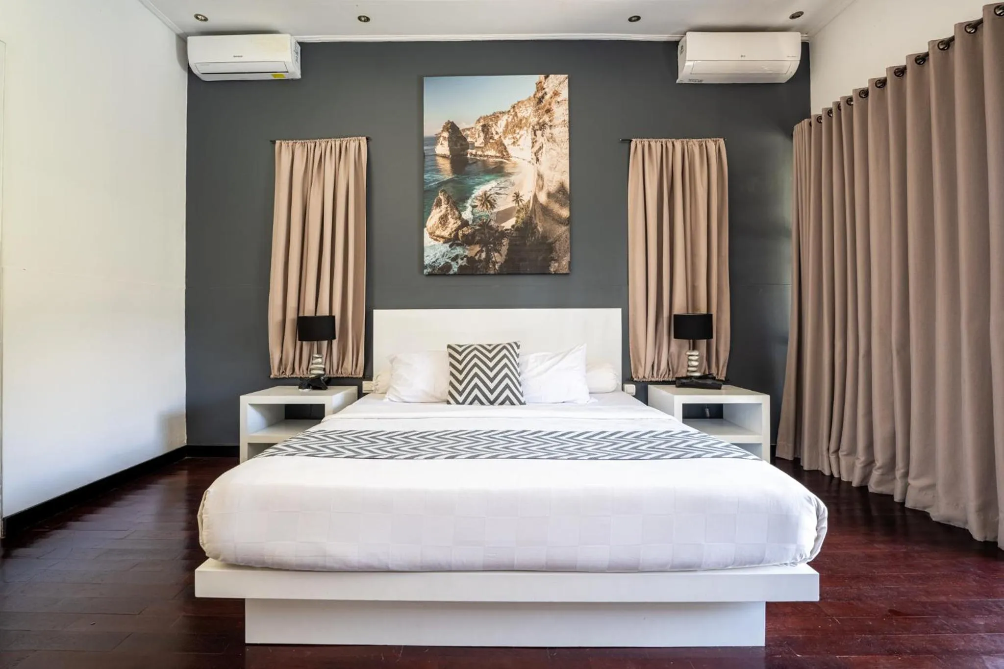 Bed in Jagaditha Villas