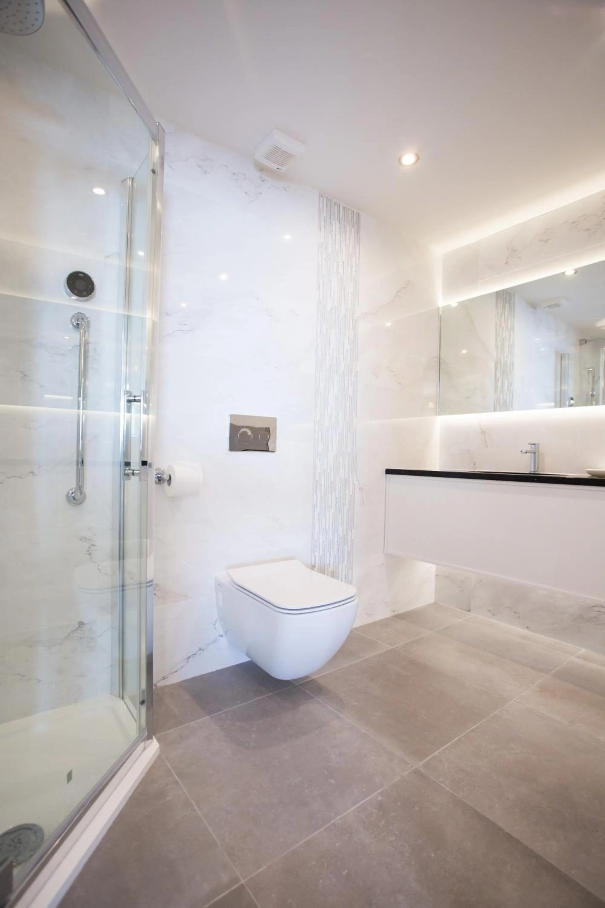 Shower in Hotel Sheraton