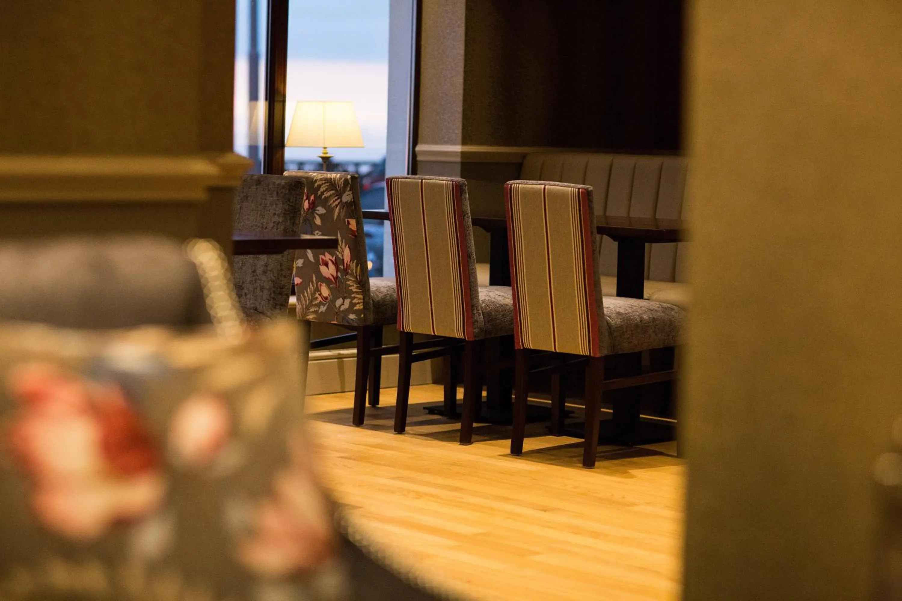 Communal lounge/ TV room in Hotel Sheraton