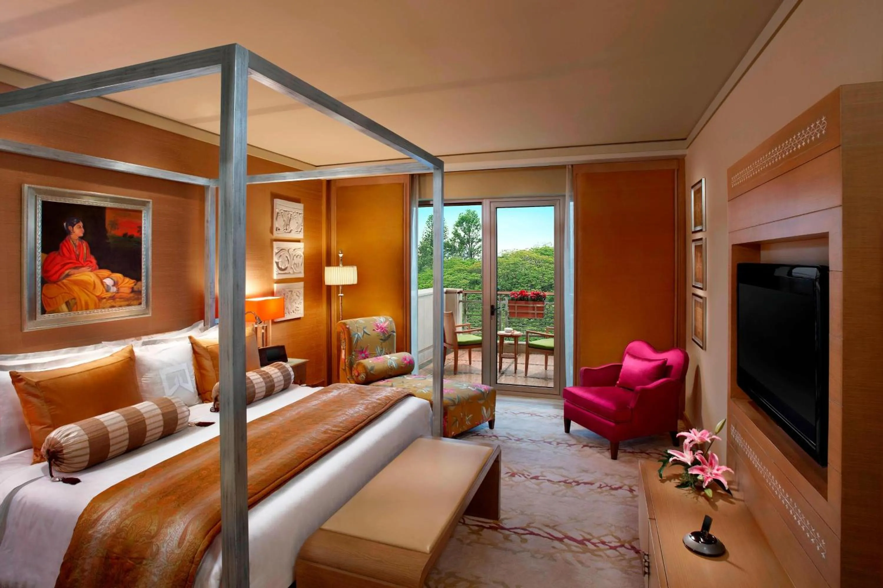 Bedroom, Bed in ITC Gardenia, a Luxury Collection Hotel, Bengaluru