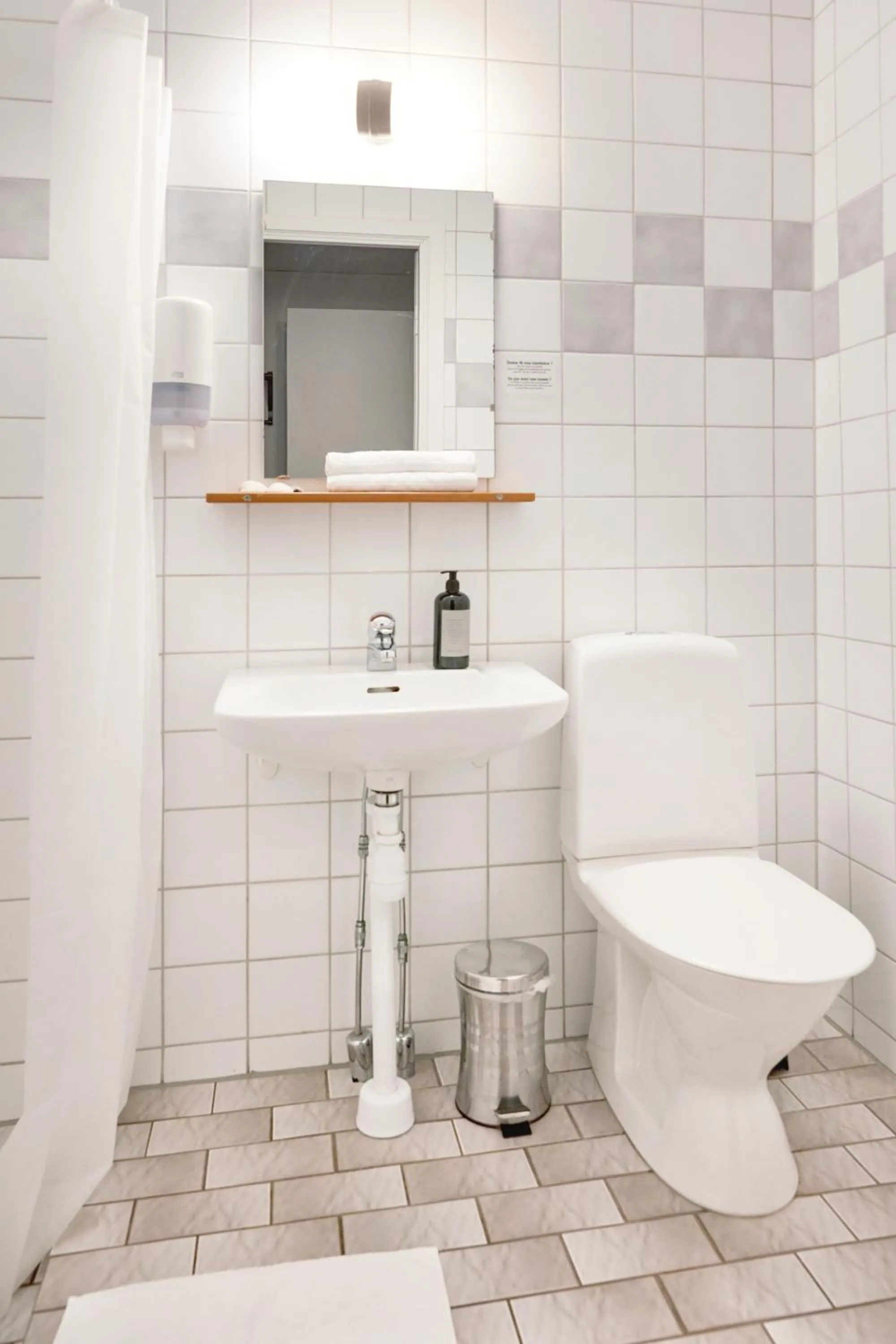 Shower in Hotell Vesterhavet