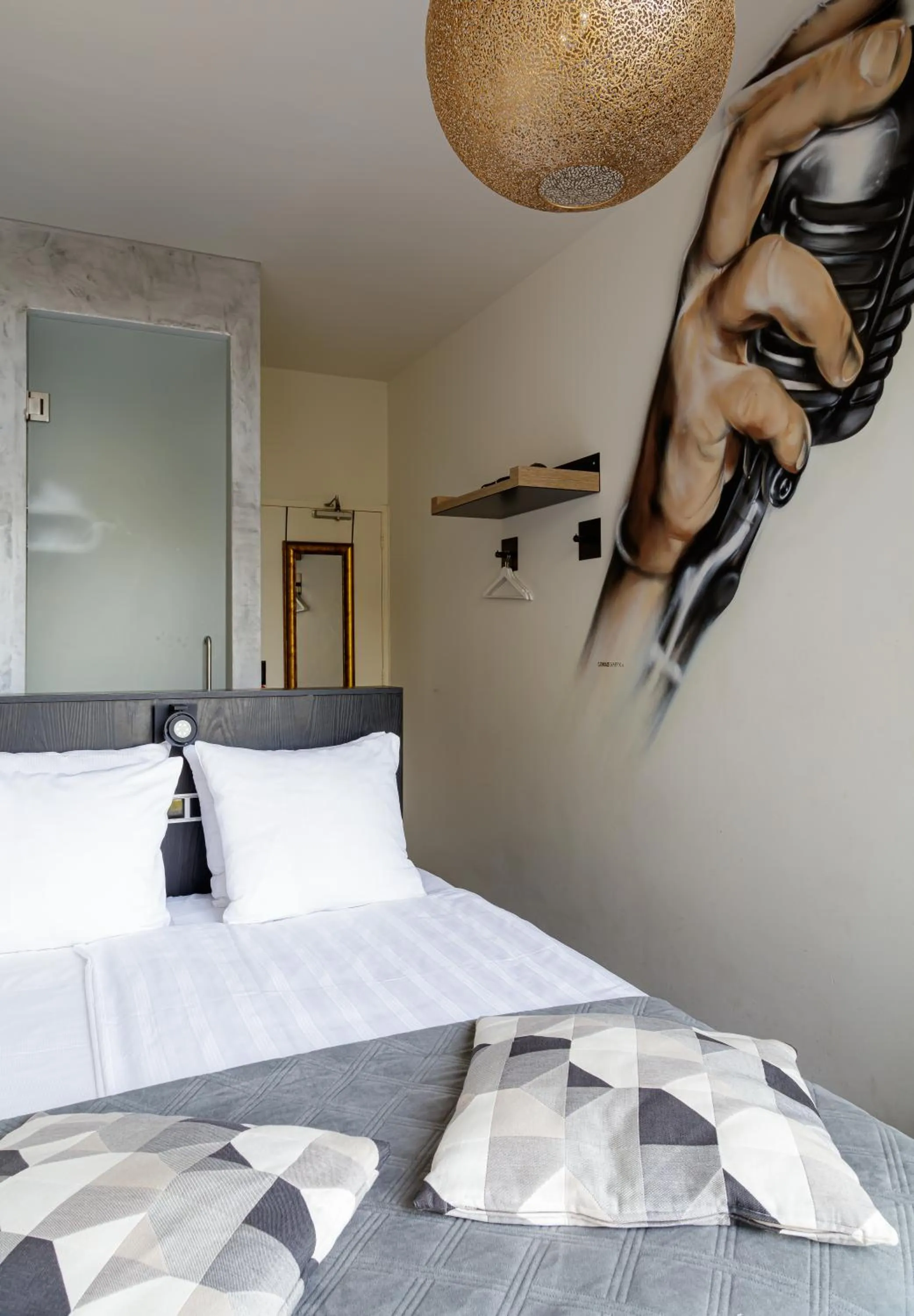 Photo of the whole room, Bed in Boutique Hotel View