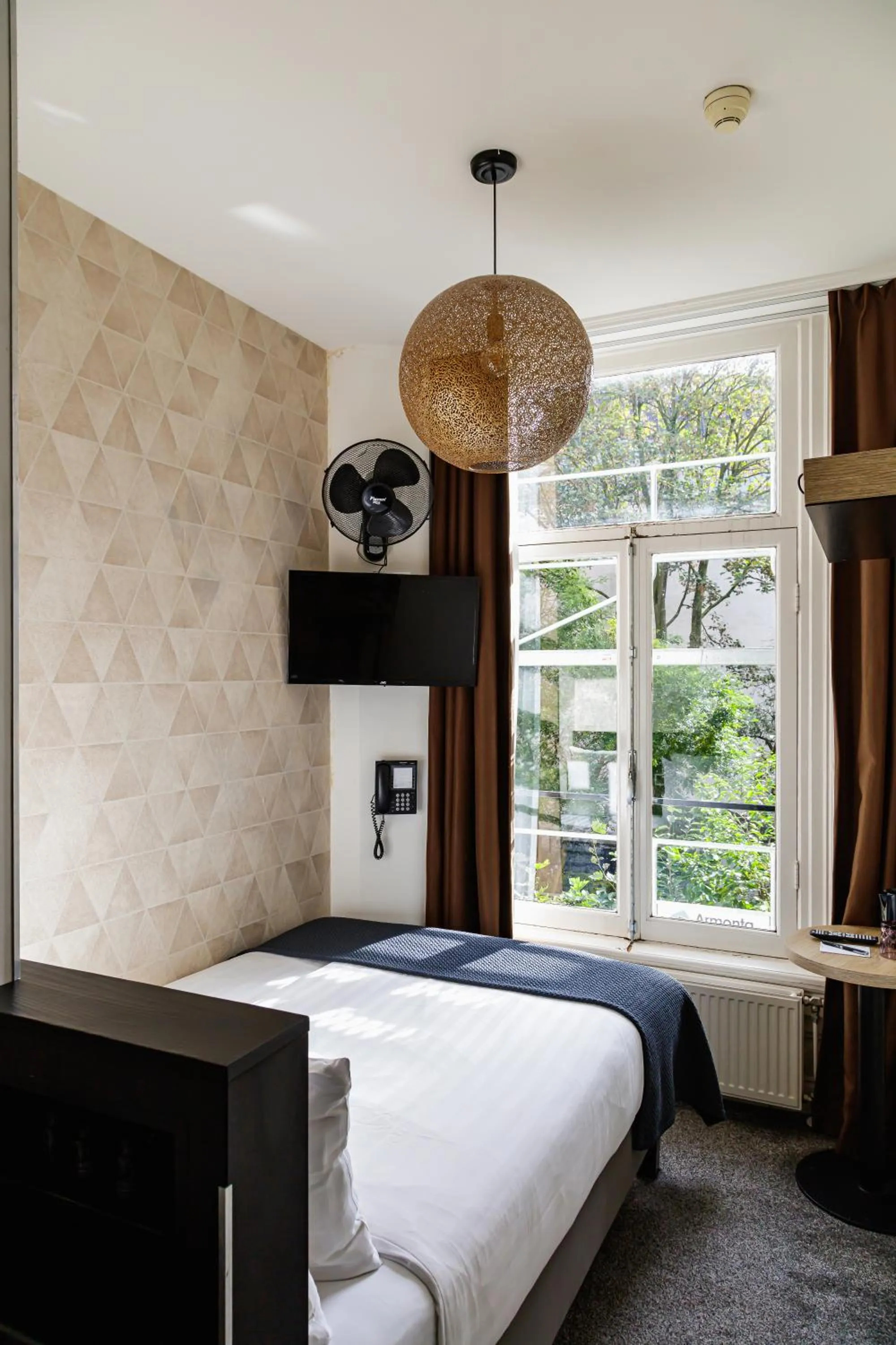 TV and multimedia, Bed in Boutique Hotel View