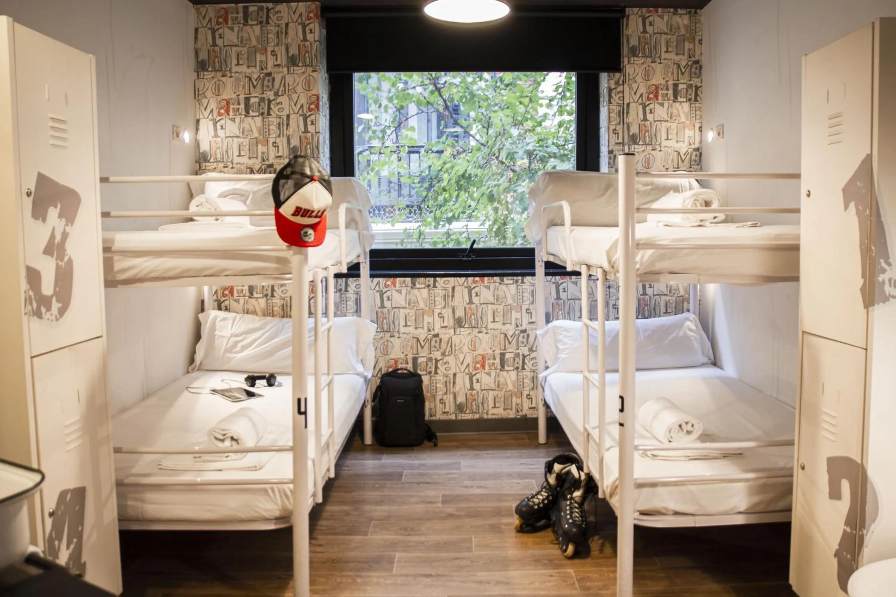 Bed in room00 Ventura Hostel