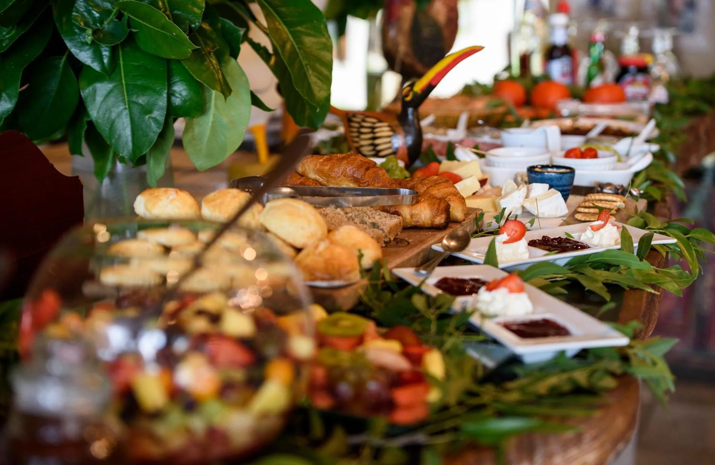 Buffet breakfast in Khaya Ndlovu Safari Manor