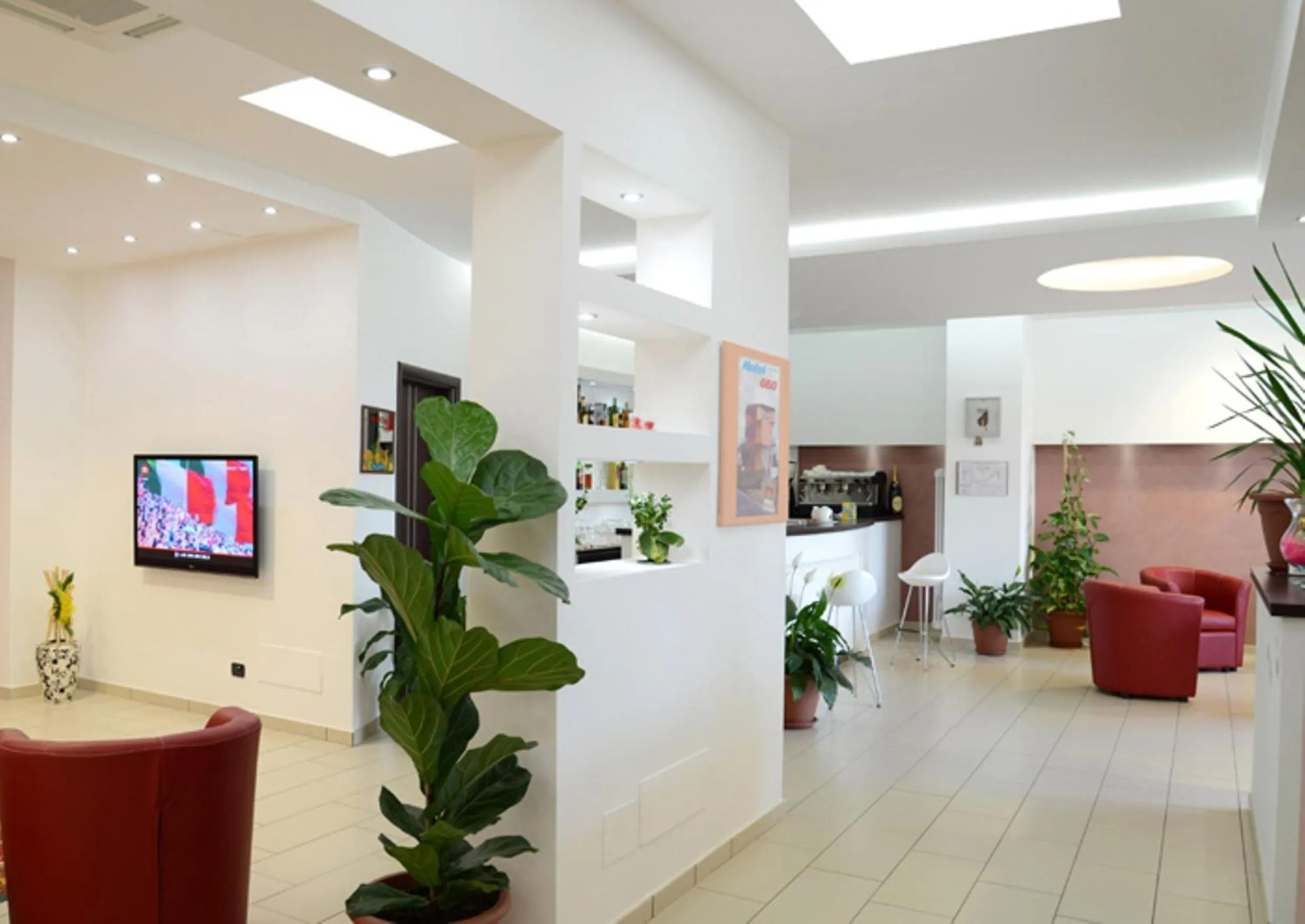 Entertainment in Hotel 660