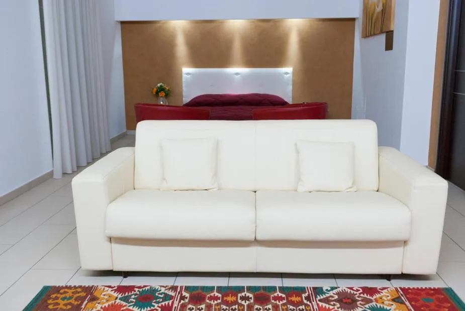 Photo of the whole room in Hotel 660