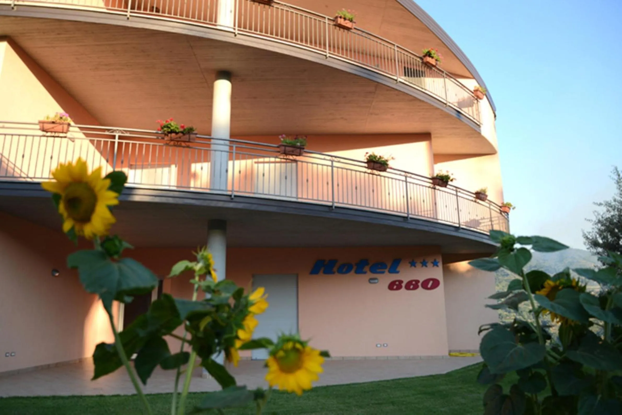 Property building in Hotel 660