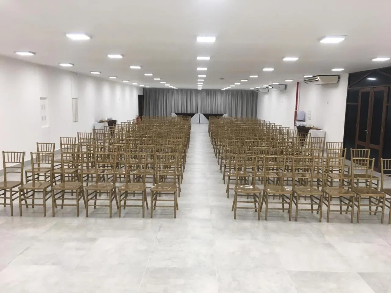 Business facilities in El Aram Imirá Beach Resort