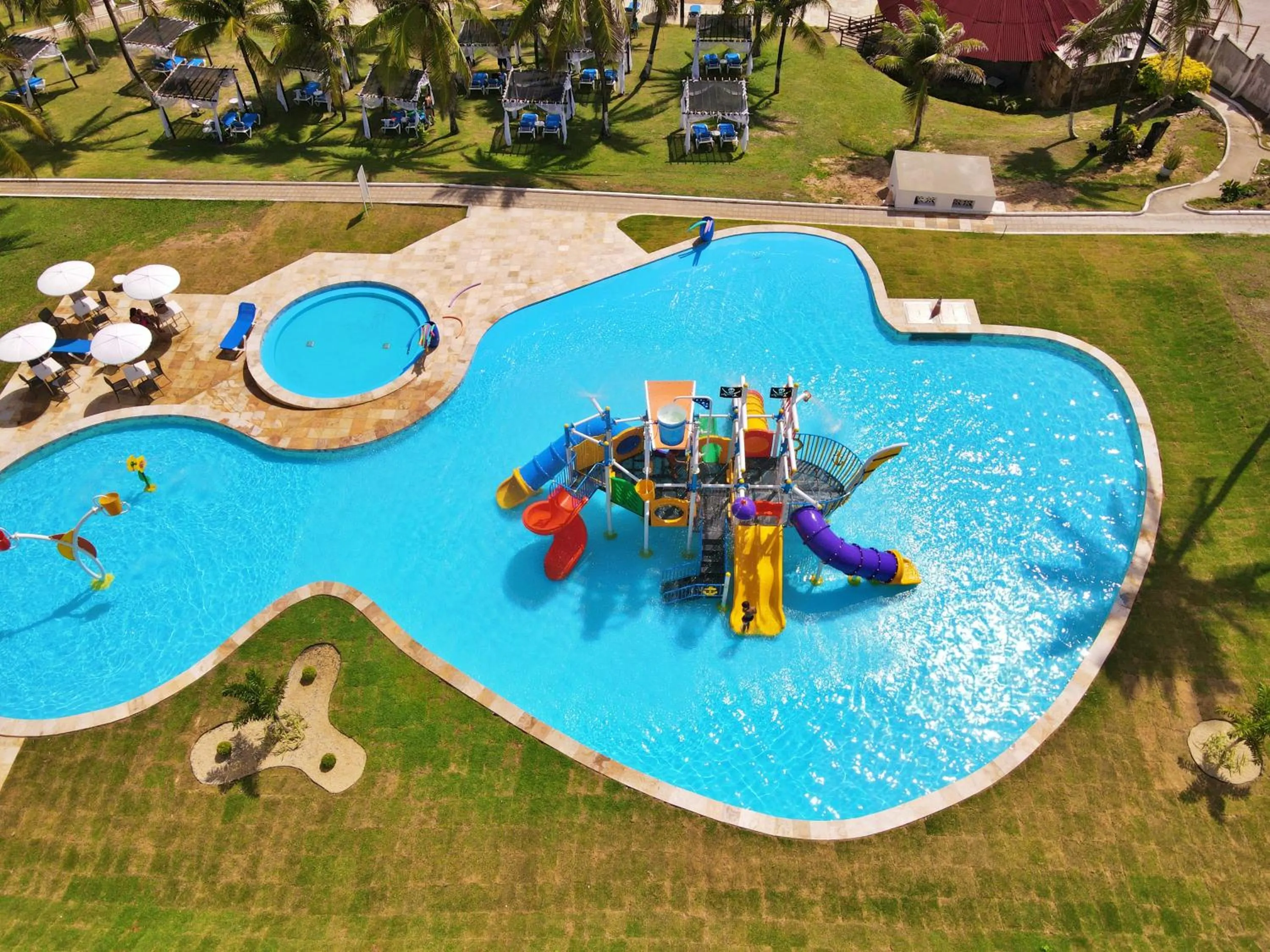 Swimming pool in El Aram Imirá Beach Resort